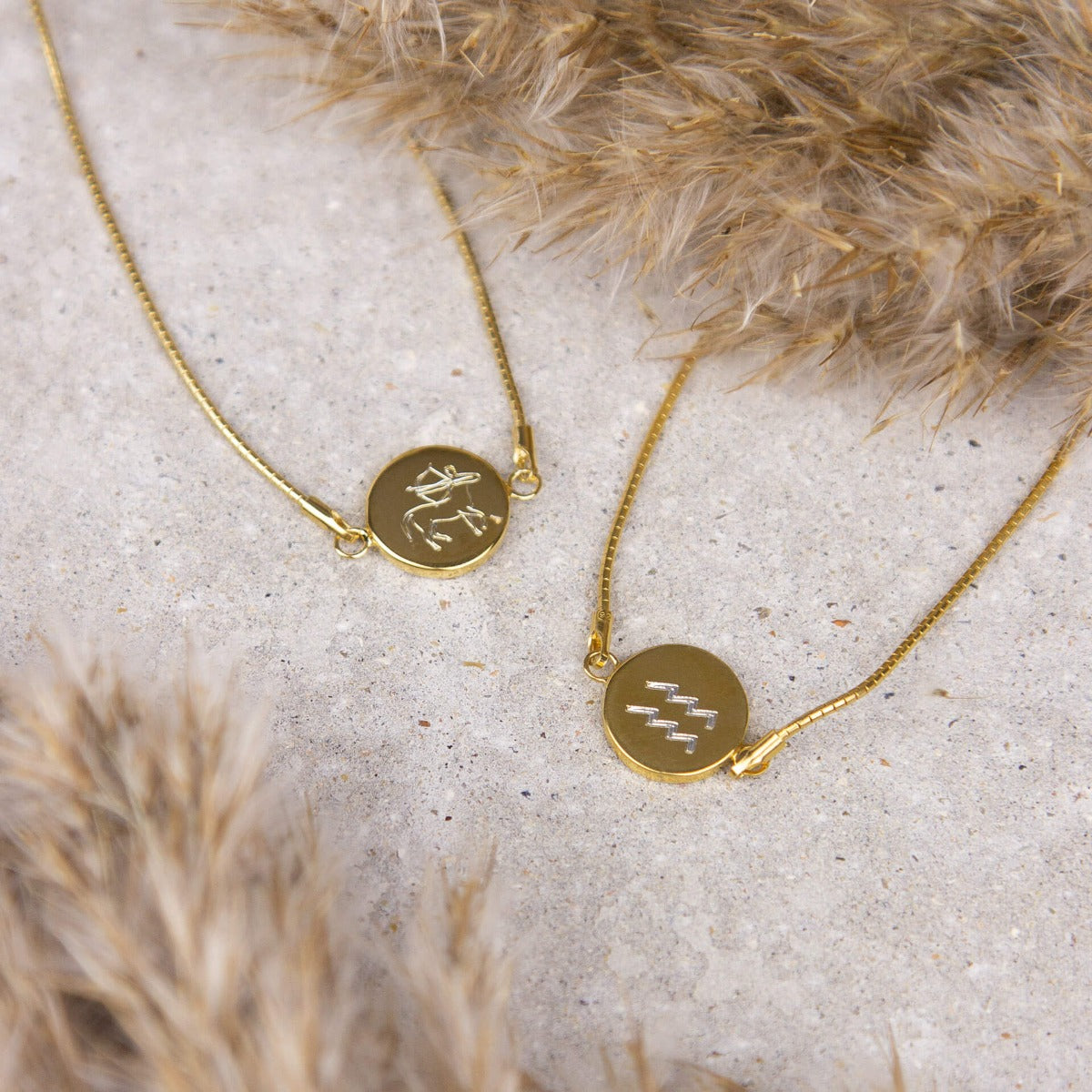 Gecko Jewellery Sterling Silver Disc Toggle Bracelet - Engravable Gift