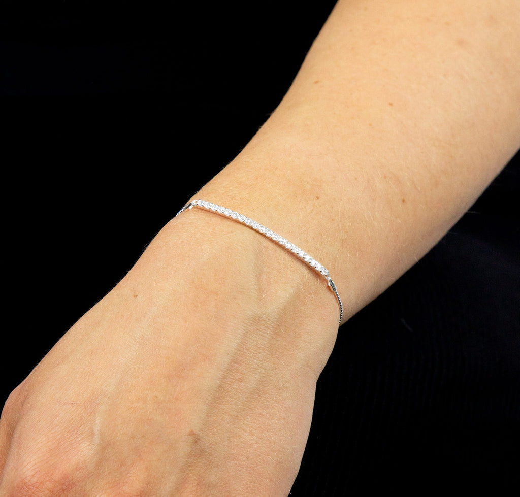 Gecko Jewellery White Cubic Zirconia Bar Toggle Adjustable Bracelet