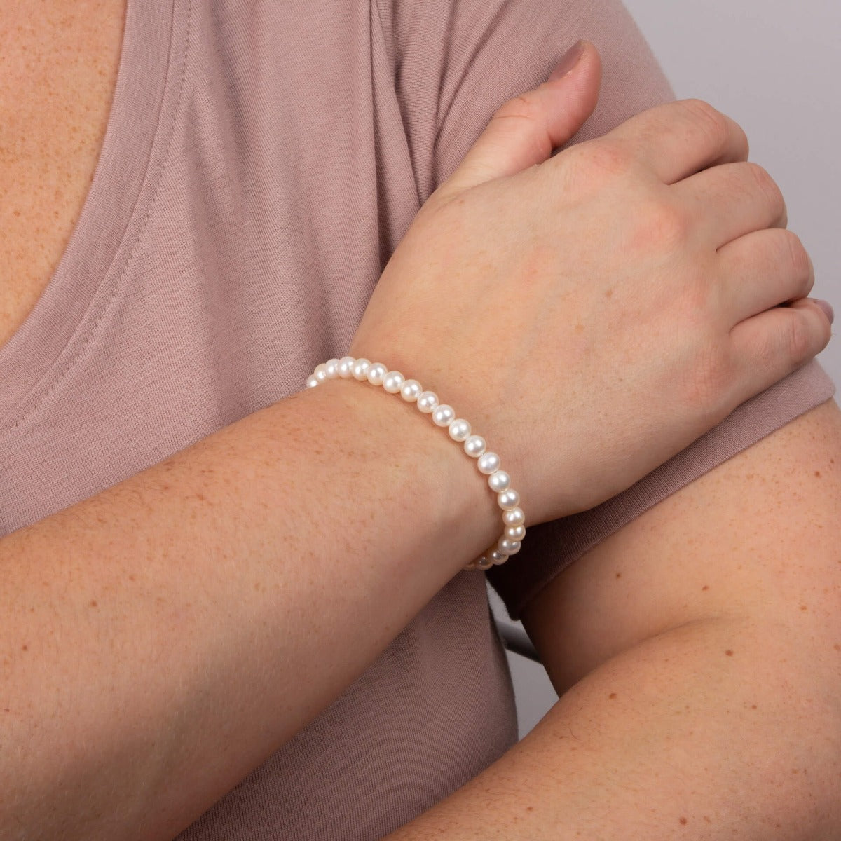 Gecko Jewellery White Pearl Charm Bracelet in Recycled Sterling Silver