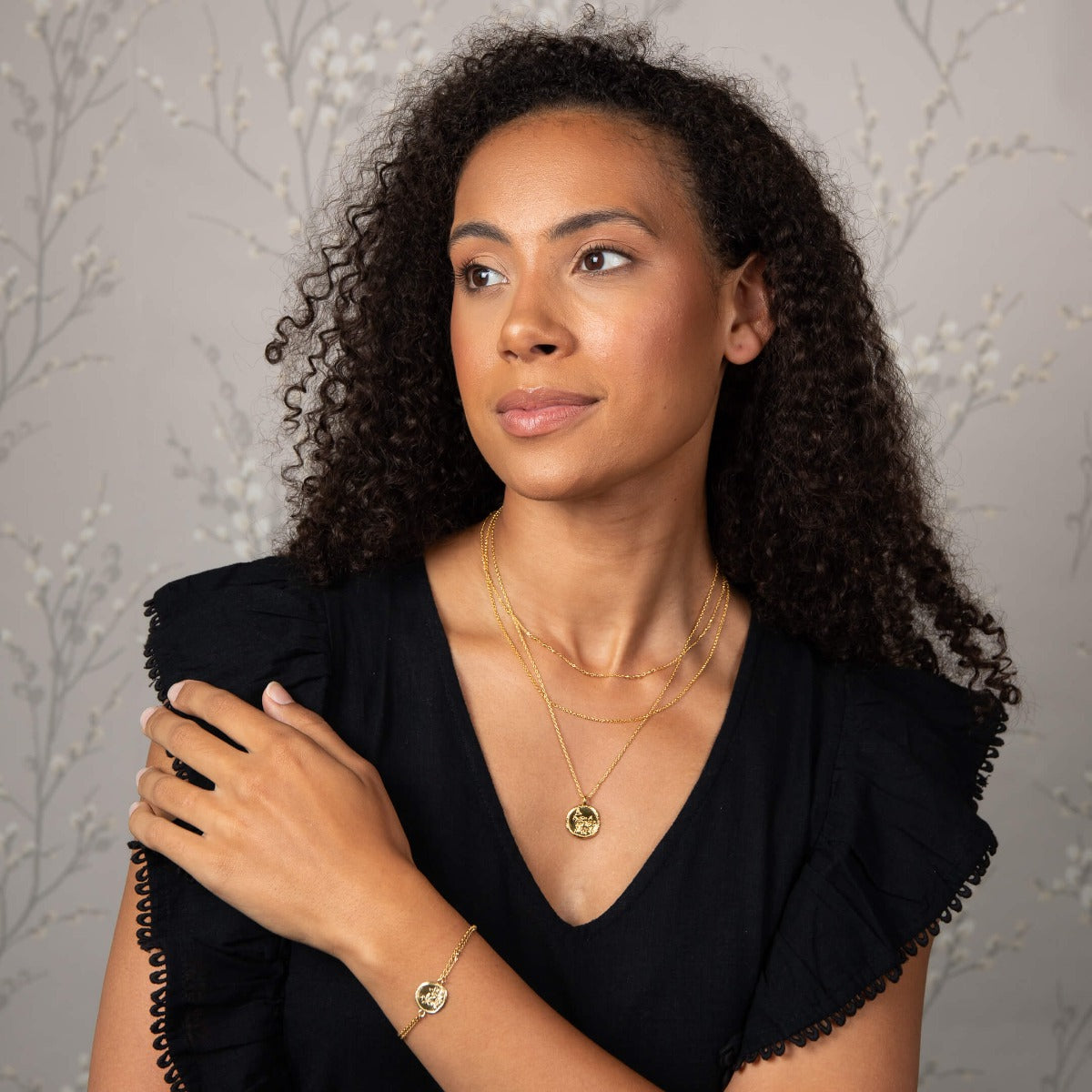 Gecko Jewellery Linaria Layered Necklace – Gold-Plated Brass Pendant