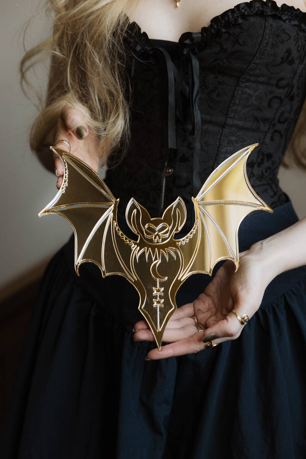Suzanne Oddy Bat Wall Mirror – Gothic Acrylic Home Decor - 24cm