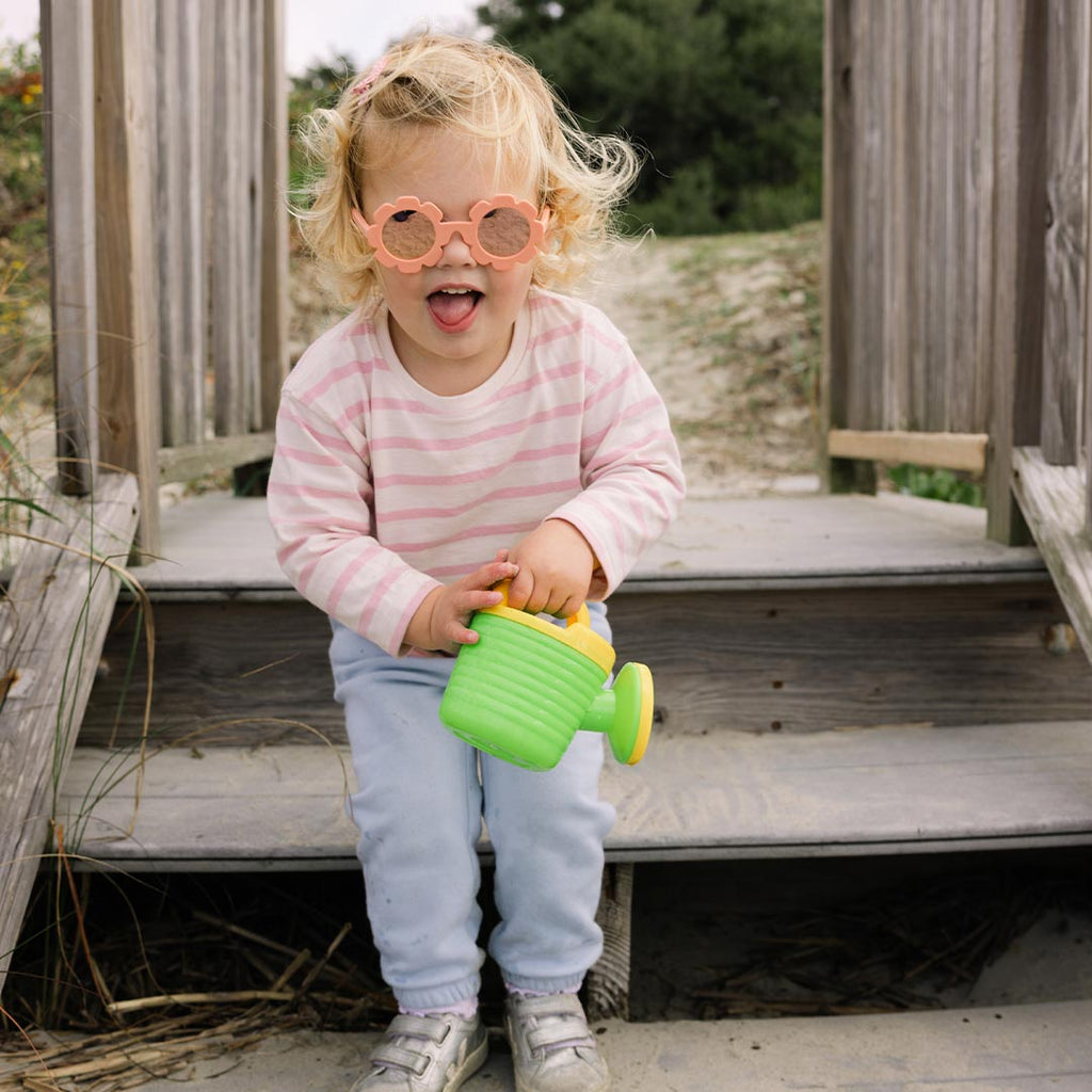 Babiators Polarised Flower Sunglasses for Kids – Peachy Keen Pink
