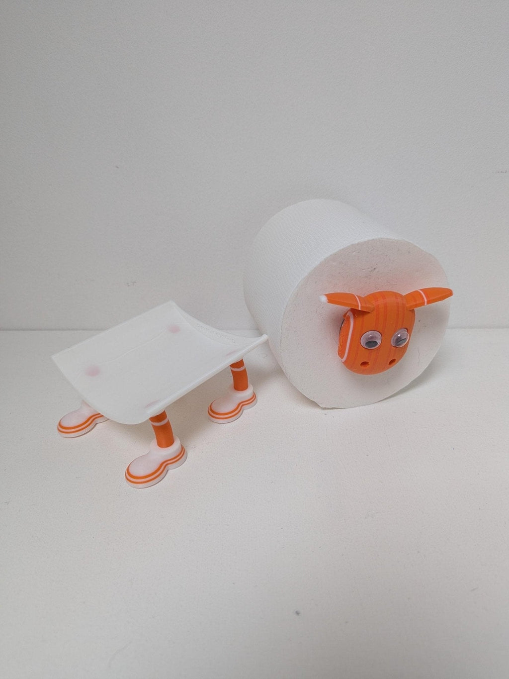 Chaddyverse Blackpool Football Club Toilet Roll Holder – Tangerine Sheep