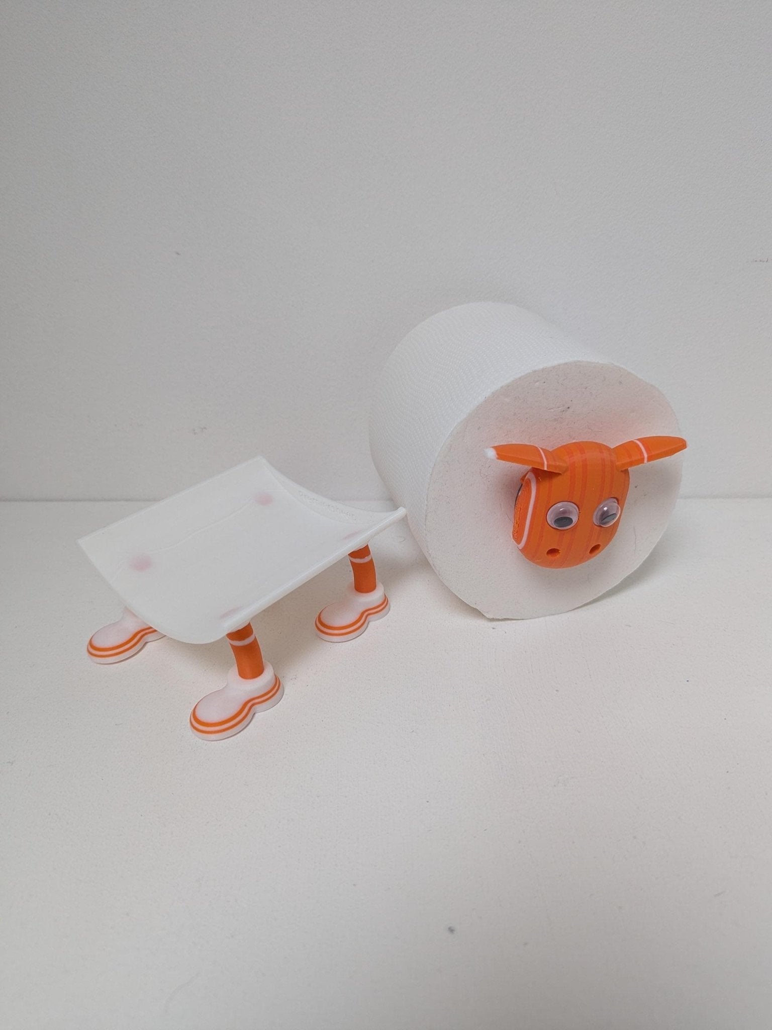 Chaddyverse Blackpool Football Club Toilet Roll Holder – Tangerine Sheep