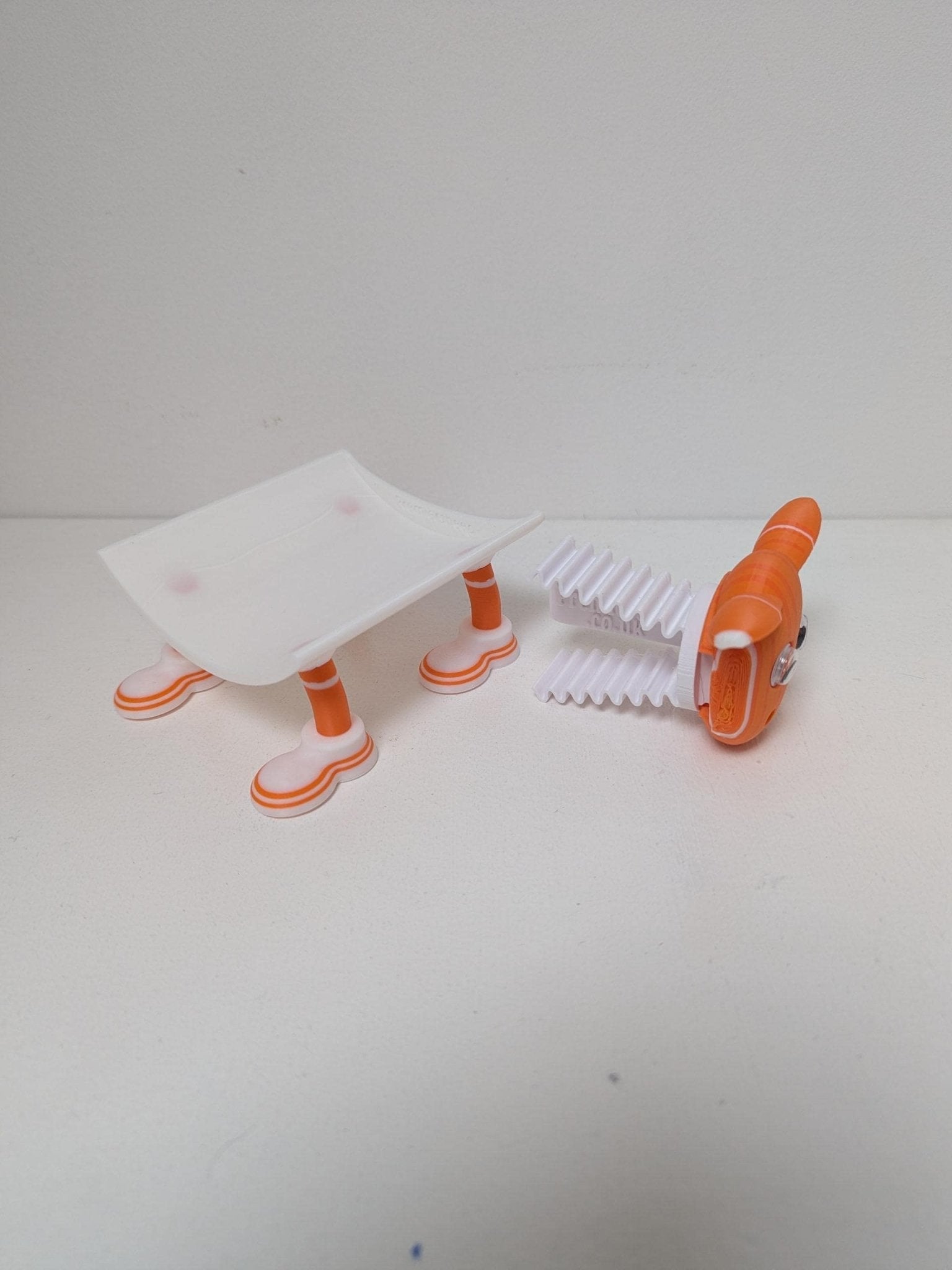 Chaddyverse Blackpool Football Club Toilet Roll Holder – Tangerine Sheep