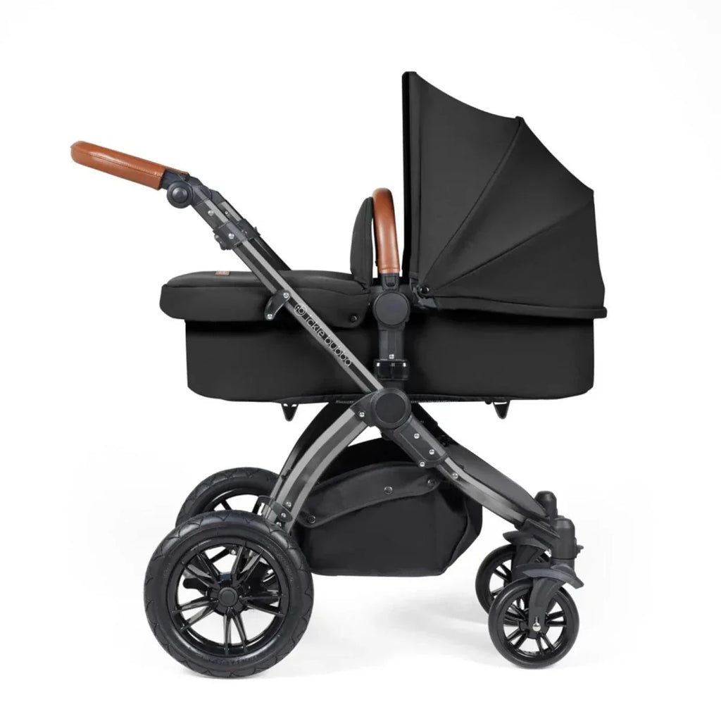 Ickle Bubba Stomp Luxe Travel System with i-Size Stratus Car Seat & ISOFIX Base 12 pcs - Black & Midnight & Tan