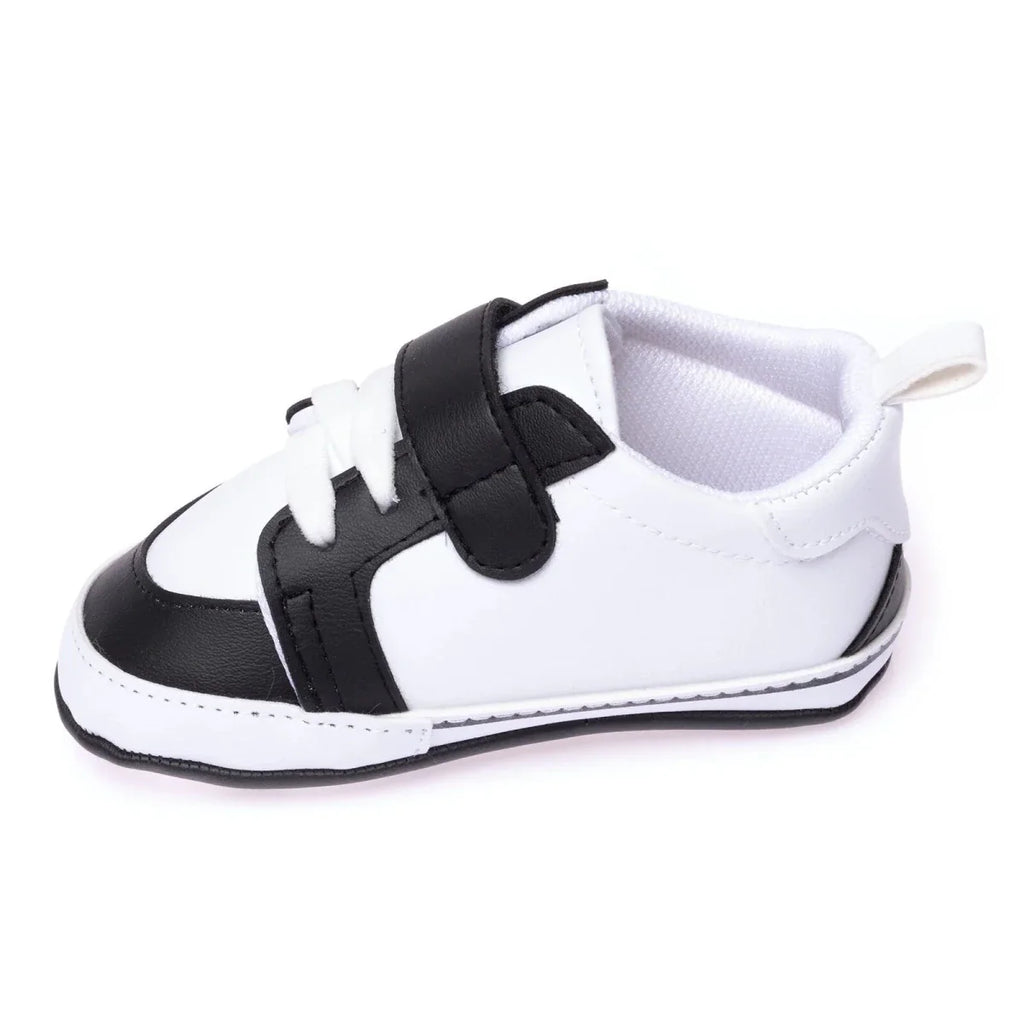 HelloBaby Unisex Baby First Walker Shoes - White