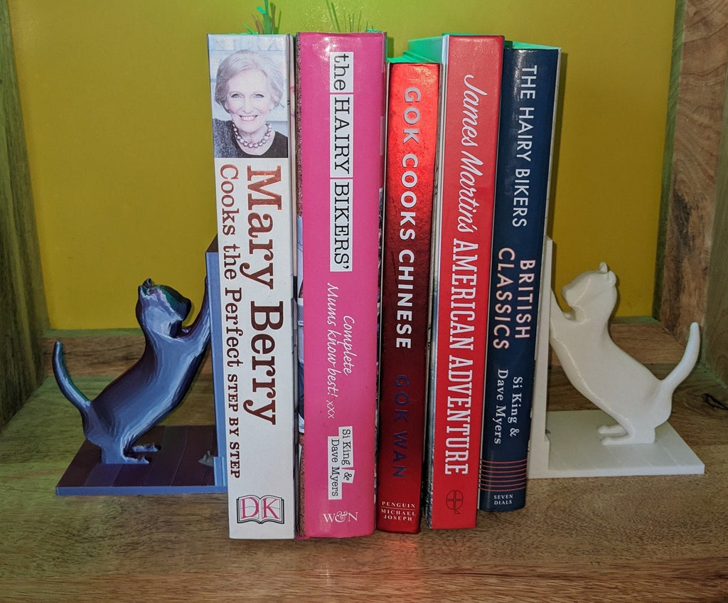 Chaddyverse Cat and Mouse 3D Printed Bookends – Eco-Friendly PLA