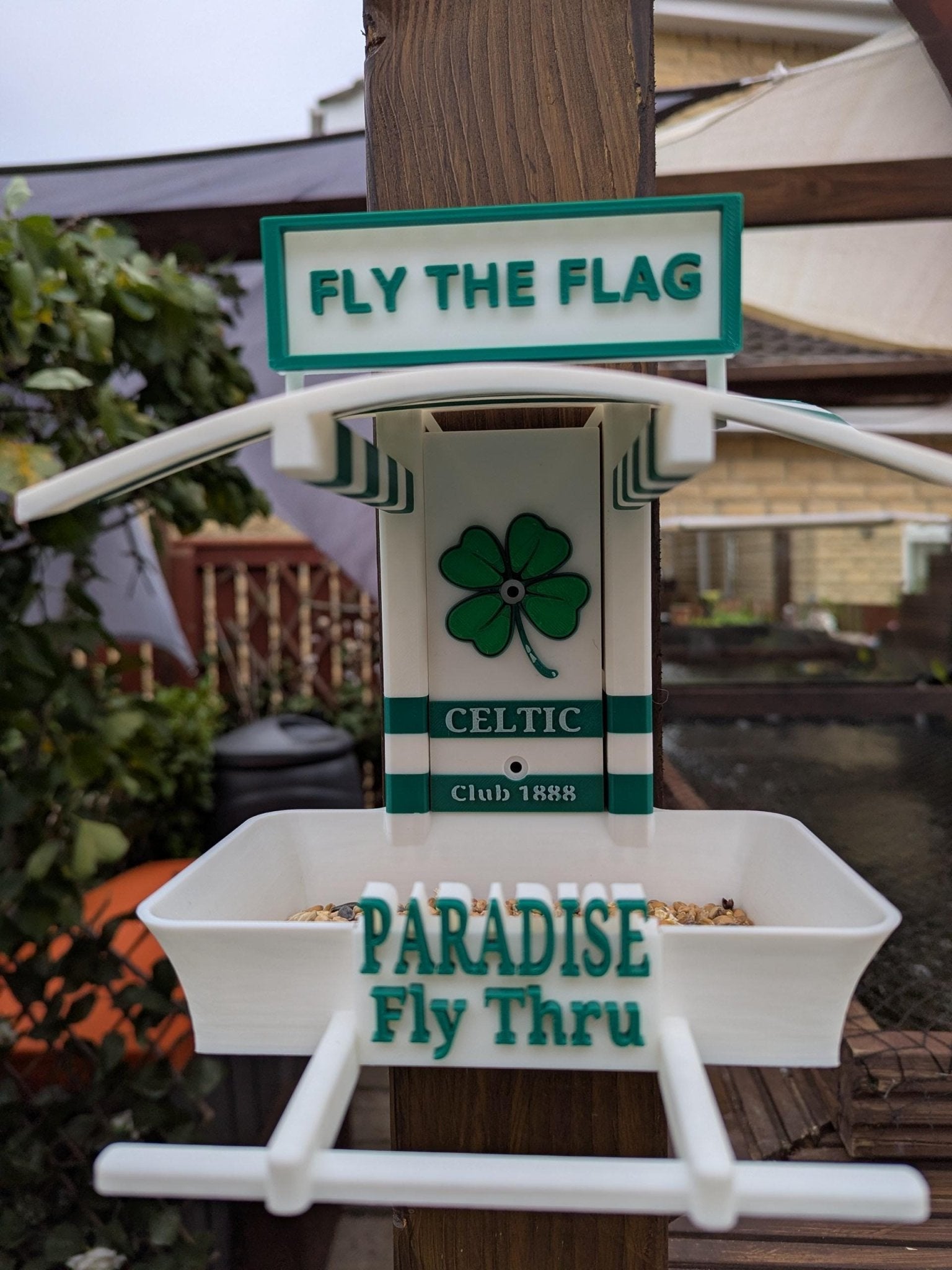 Celtic FC Bird Feeder – 3D Printed Garden Decor by Chaddyverse
