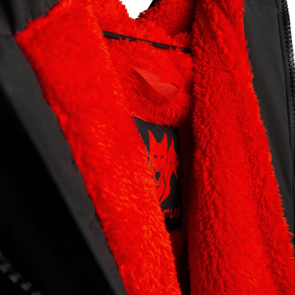 CERBERUS Strength Changing Robe – Waterproof Sherpa Lined Swim Robe