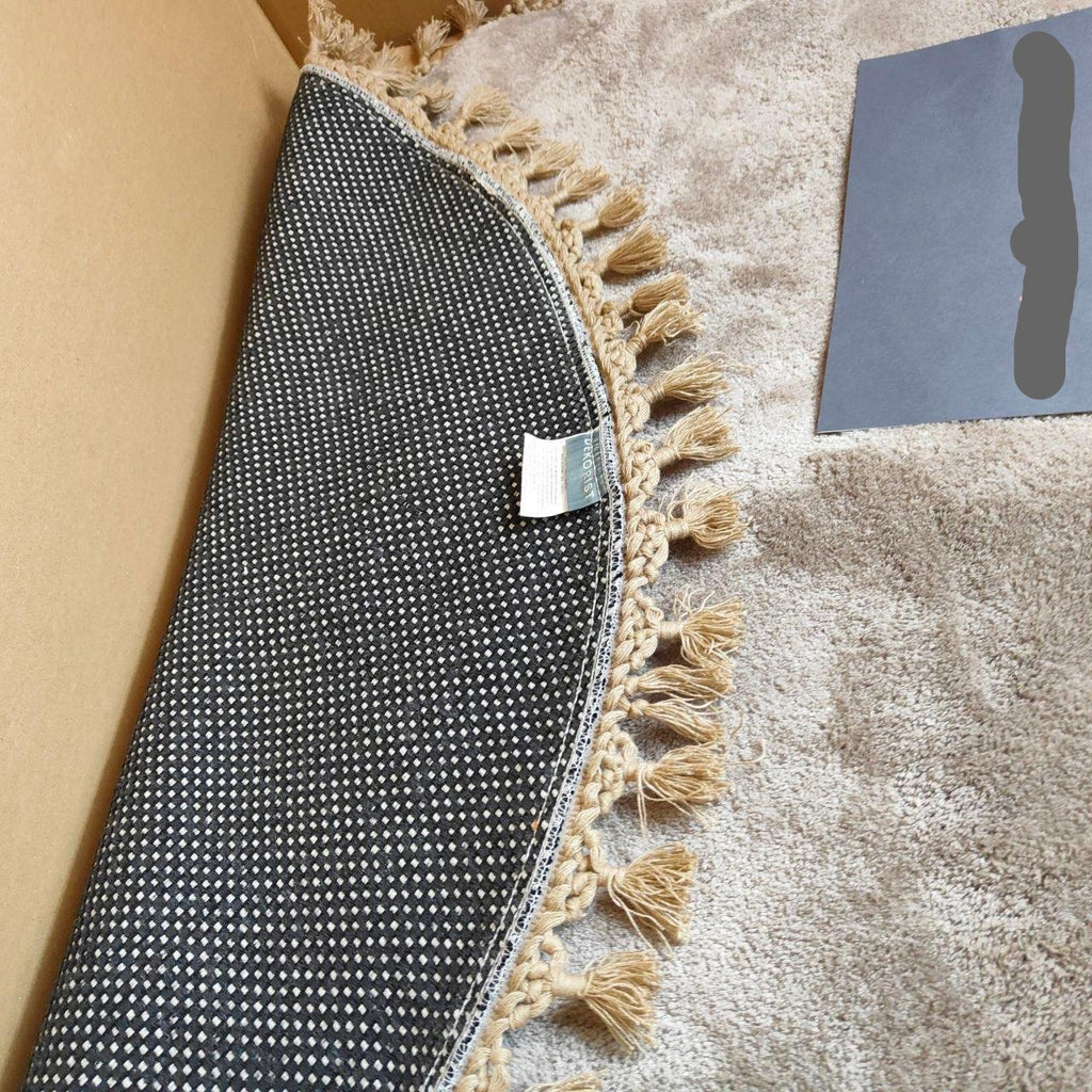 Massive Discounts Circular Bedroom Rug – 120cm Soft Fluffy Beige Carpet