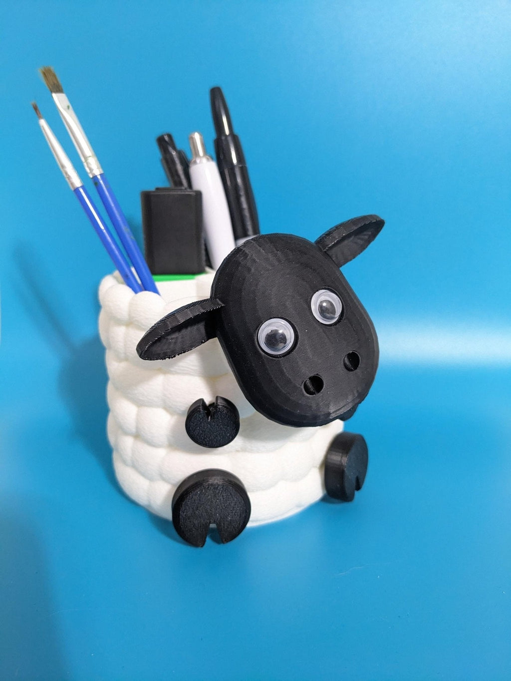 Chaddyverse Sheep Pen Pot Holder | 3D Printed Desk Organiser