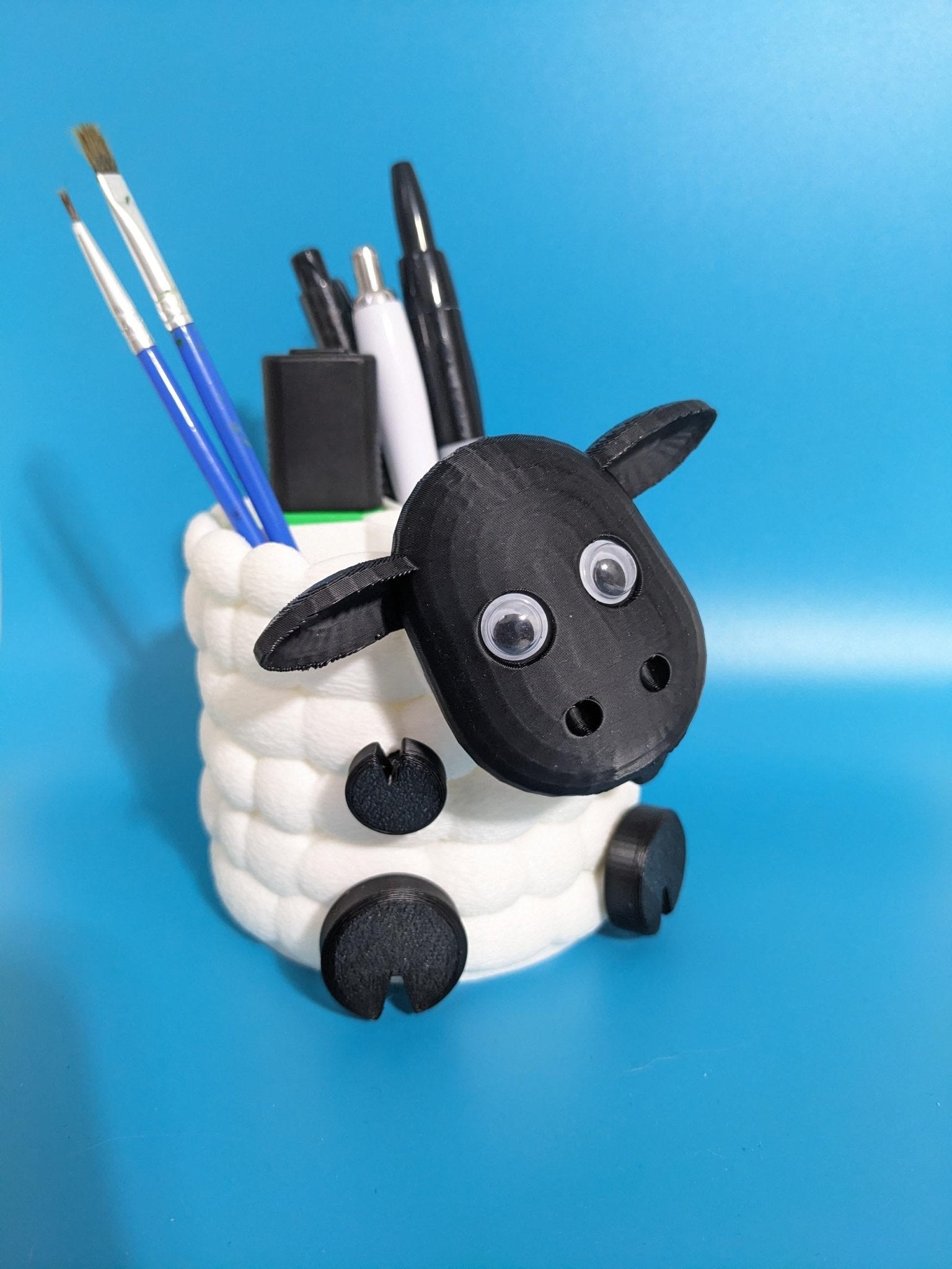 Chaddyverse Sheep Pen Pot Holder | 3D Printed Desk Organiser