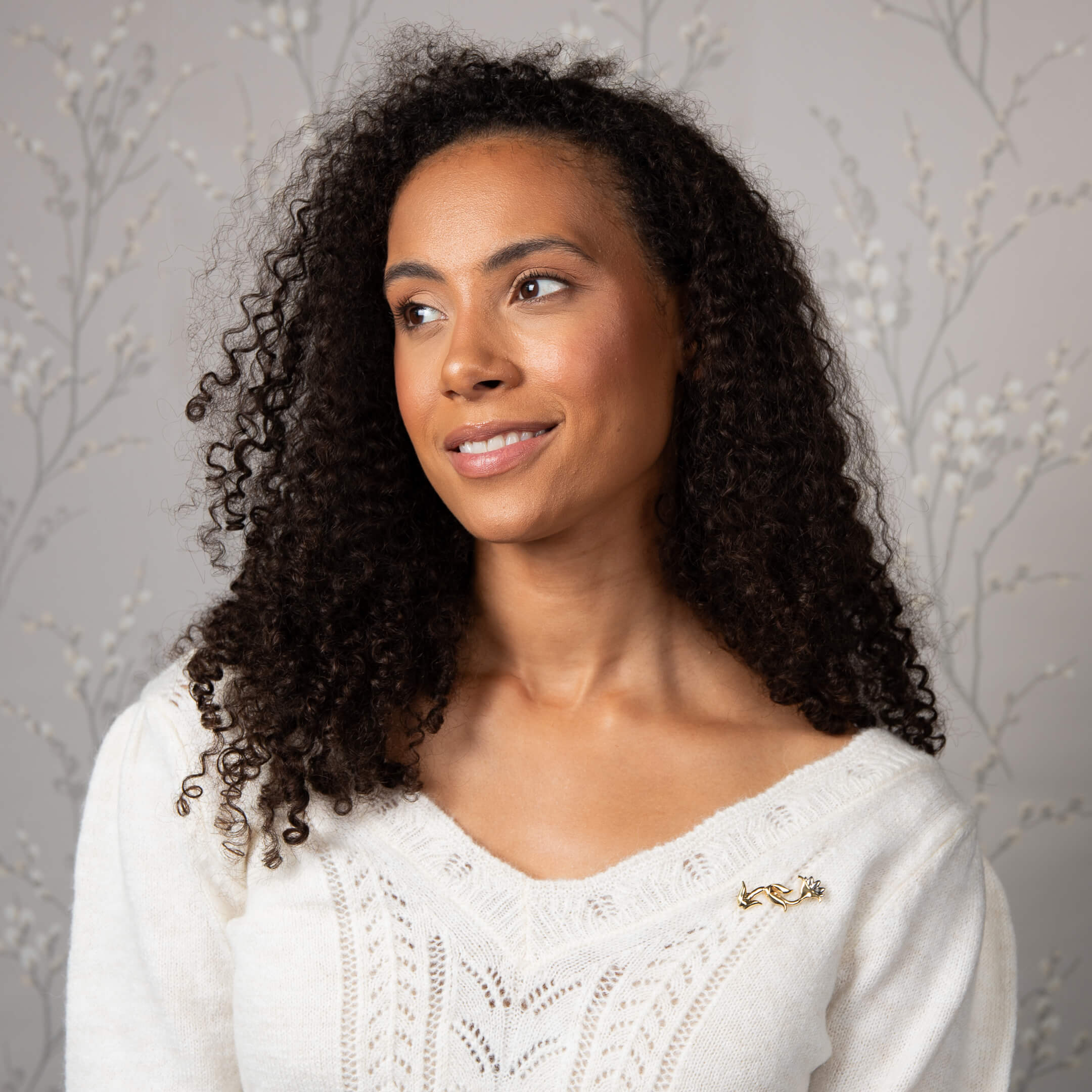 Gecko Jewellery Camelot Flower Brooch – Gold and Silver Plated