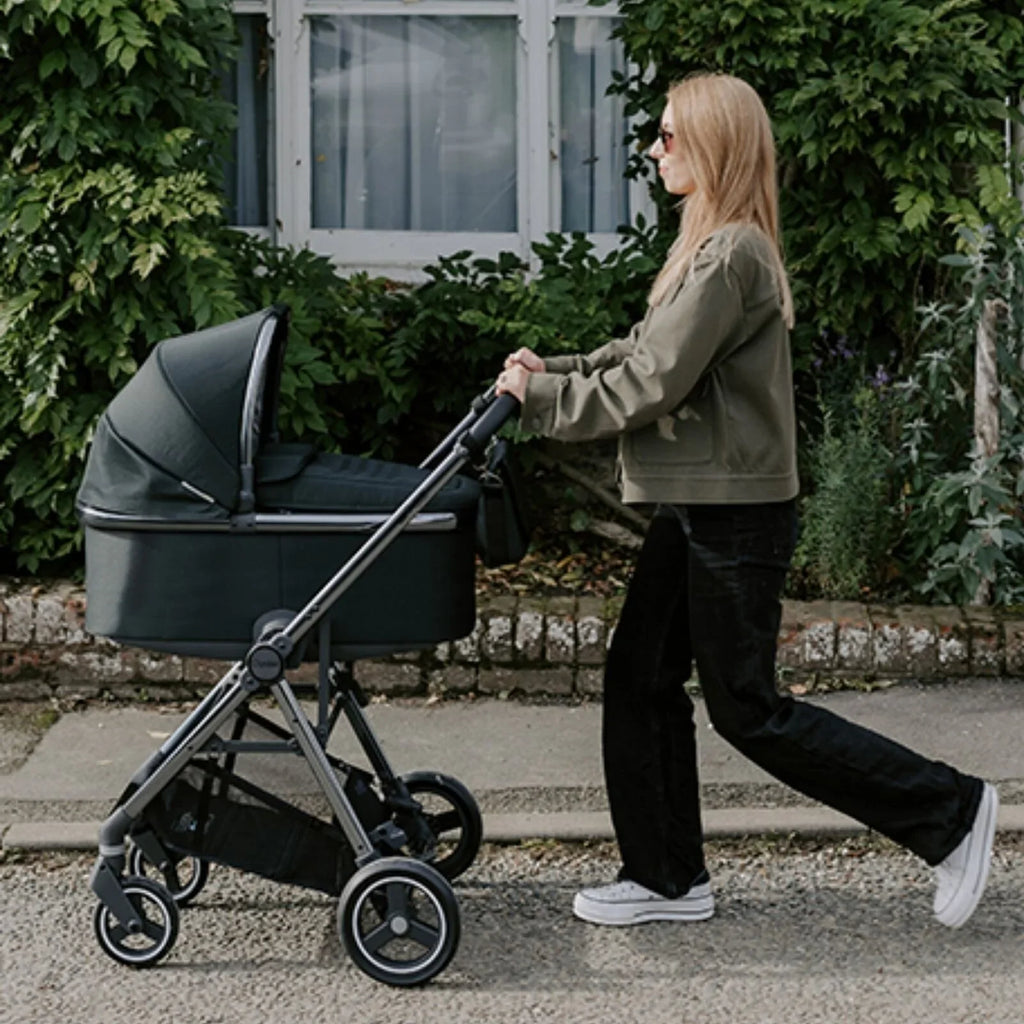 Oyster Gravity+ Stroller 9 pcs Bundle - Carbonite