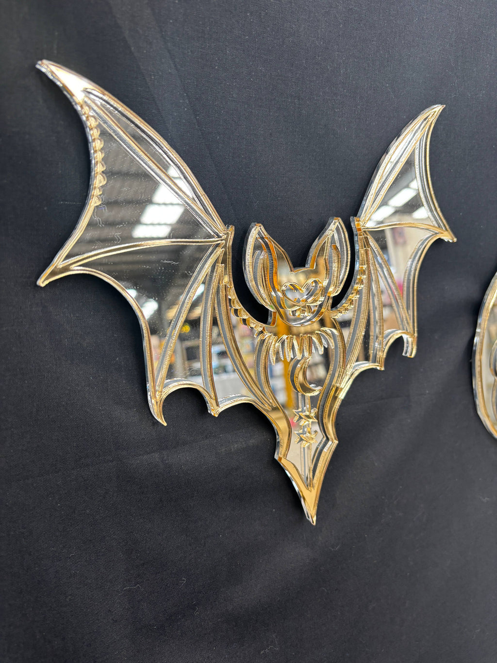 Suzanne Oddy Bat Wall Mirror – Gothic Acrylic Home Decor - 24cm