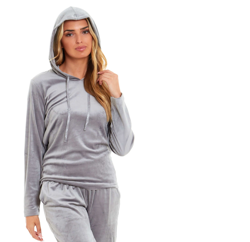 OLIVIA ROCCO Women's Velour Hooded Pyjama Set – Soft Stretch Loungewear