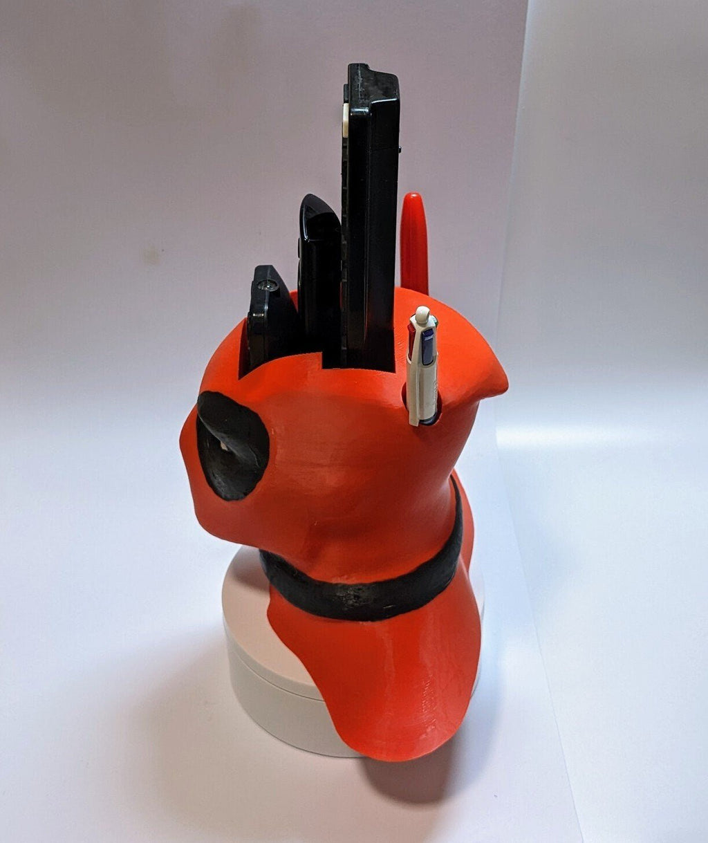 Chaddyverse Deadpool Remote Control Holder – 3D Printed Desk Organizer