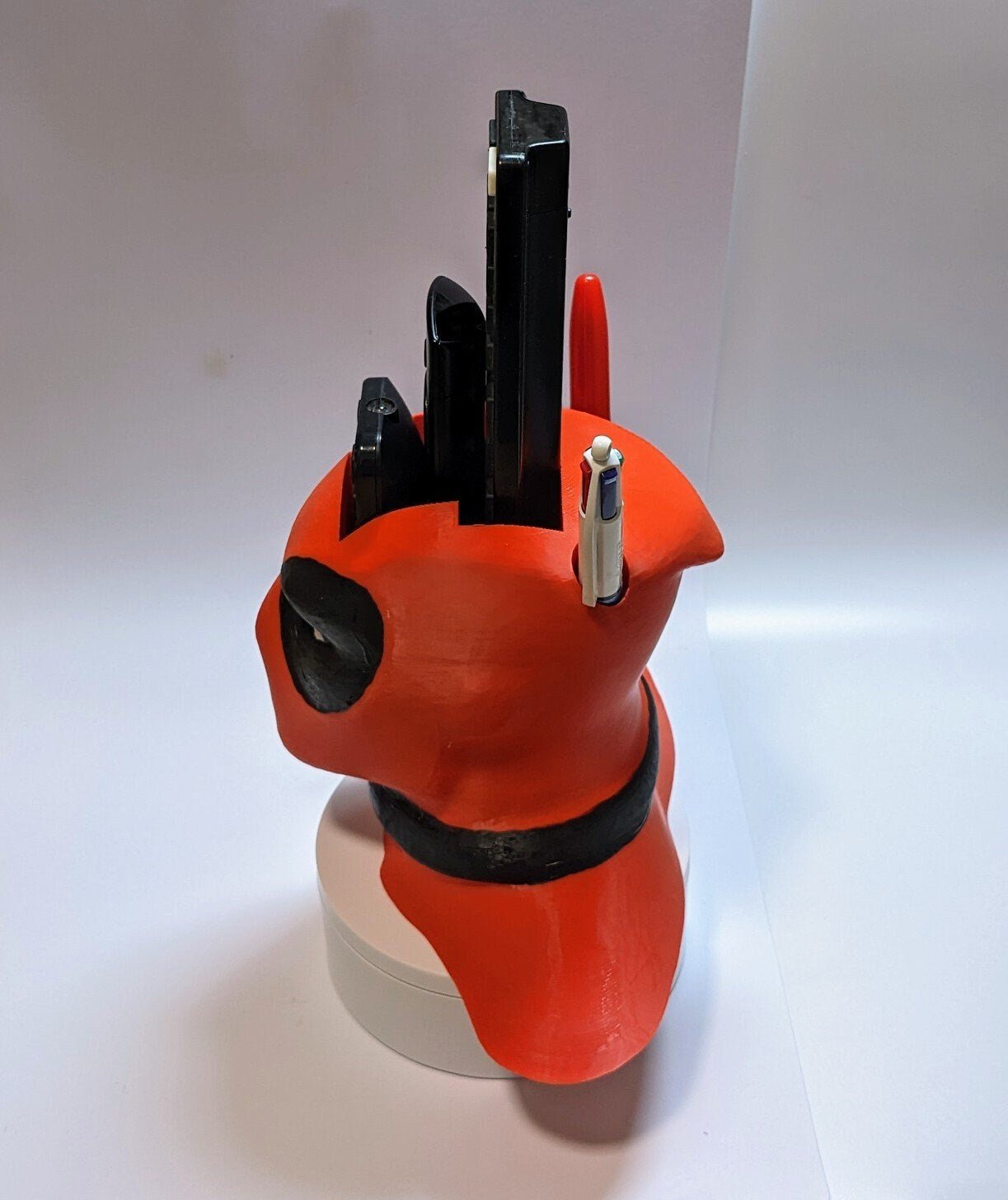 Chaddyverse Deadpool Remote Control Holder – 3D Printed Desk Organizer