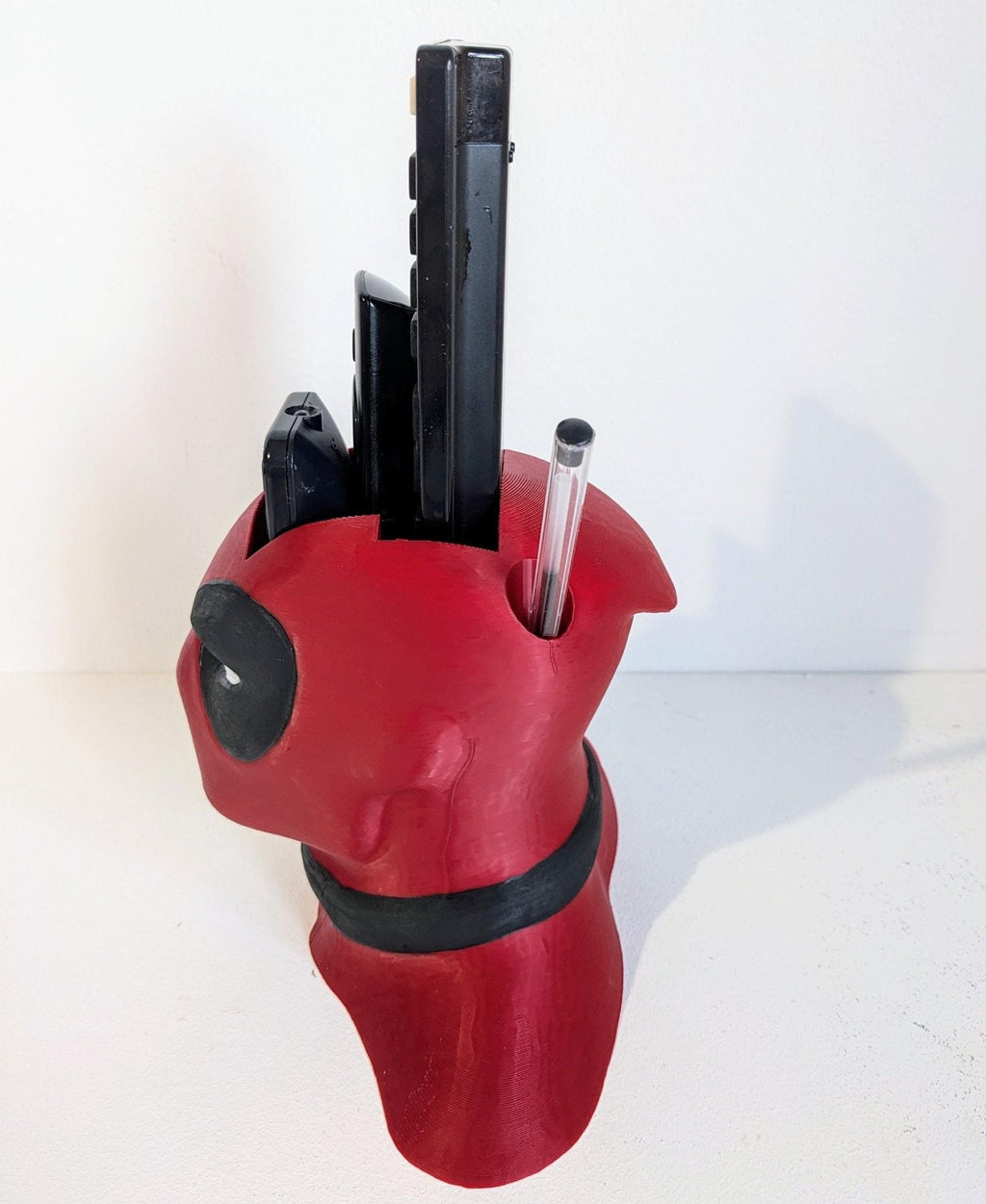 Chaddyverse Deadpool Remote Control Holder – 3D Printed Desk Organizer