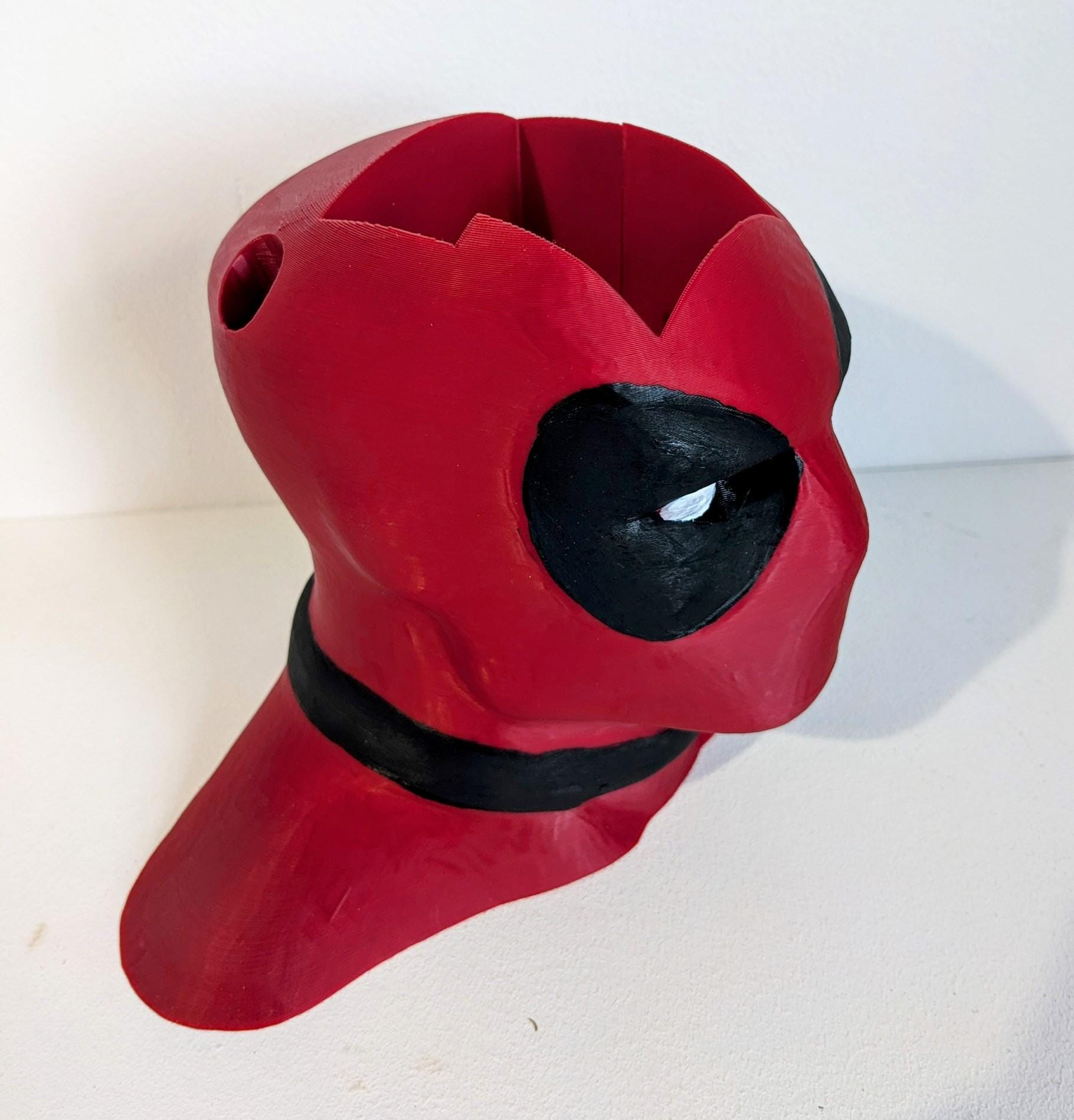 Chaddyverse Deadpool Remote Control Holder – 3D Printed Desk Organizer