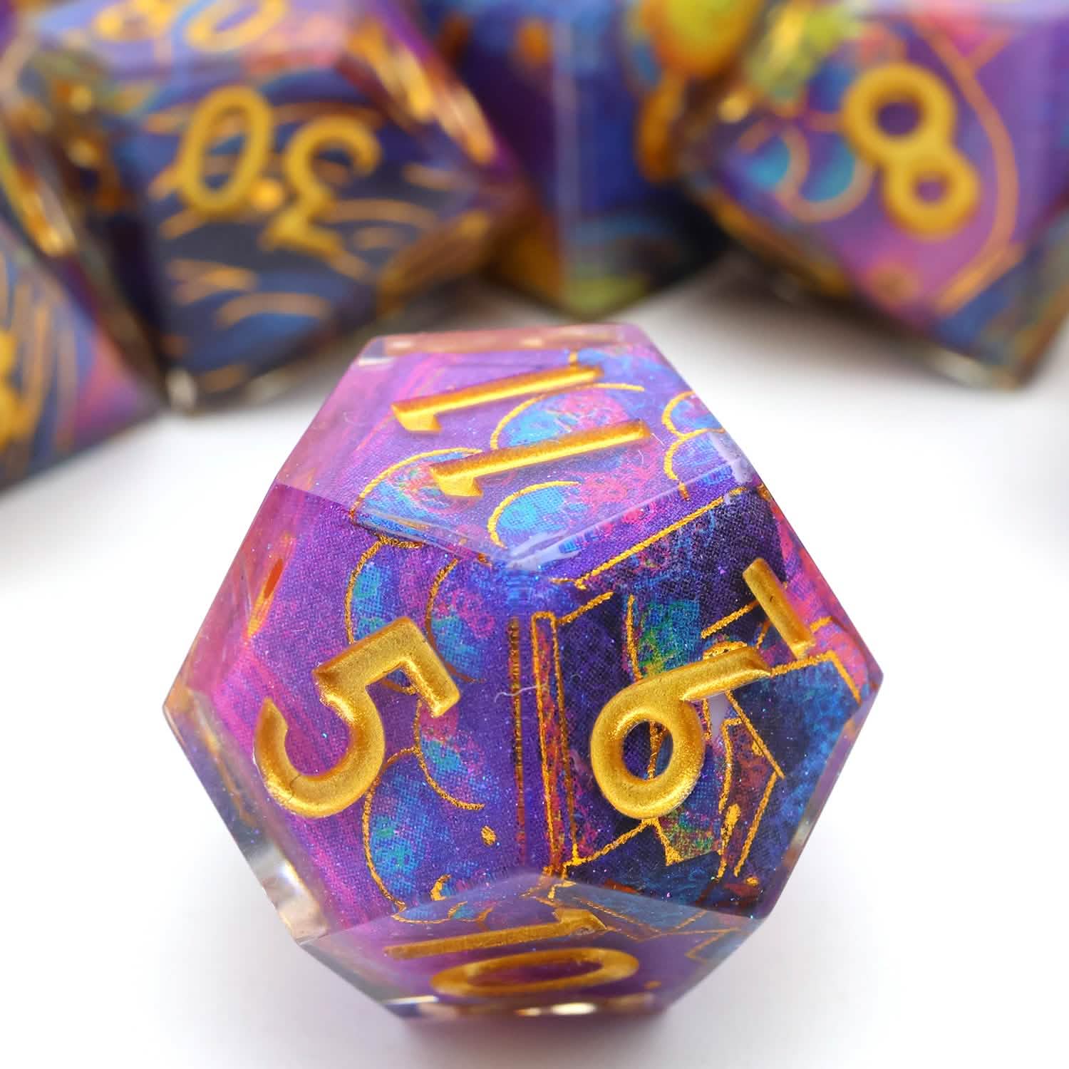 Gilded Cosmos | Sharp Edge Dice | Resin | 7 Piece Set