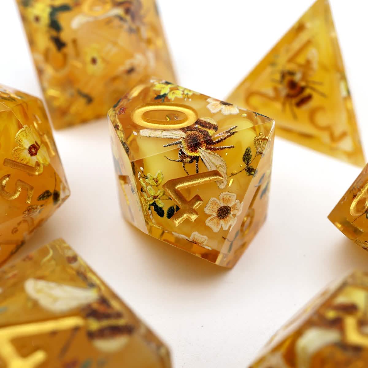 Druids Apiary | Sharp Edge Dice | Resin | 7 Piece Set