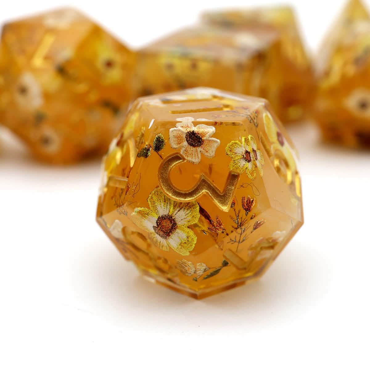 Druids Apiary | Sharp Edge Dice | Resin | 7 Piece Set