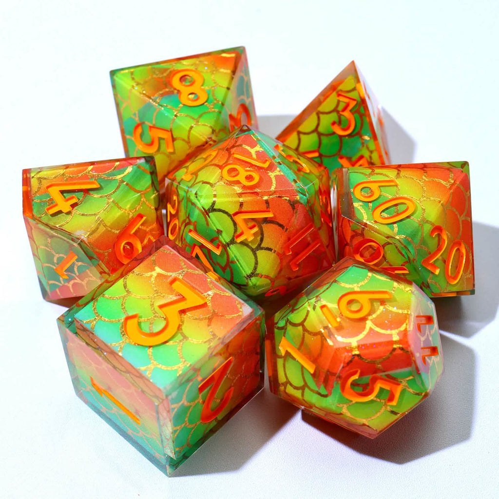 Serpentflare | Sharp Edge Dice | Resin | 7 Piece Set