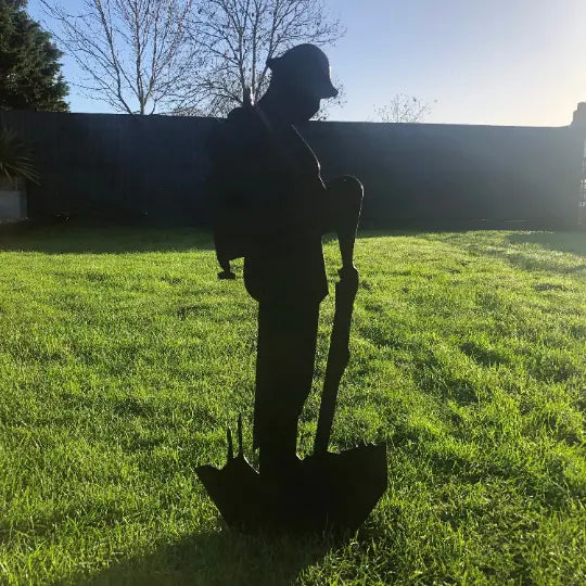 Rustic Warehouse Norfolk Metal Soldier Garden Sculpture – 105cm Black