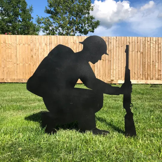 Rustic Warehouse Norfolk Kneeling Soldier Metal Garden Sculpture – Black