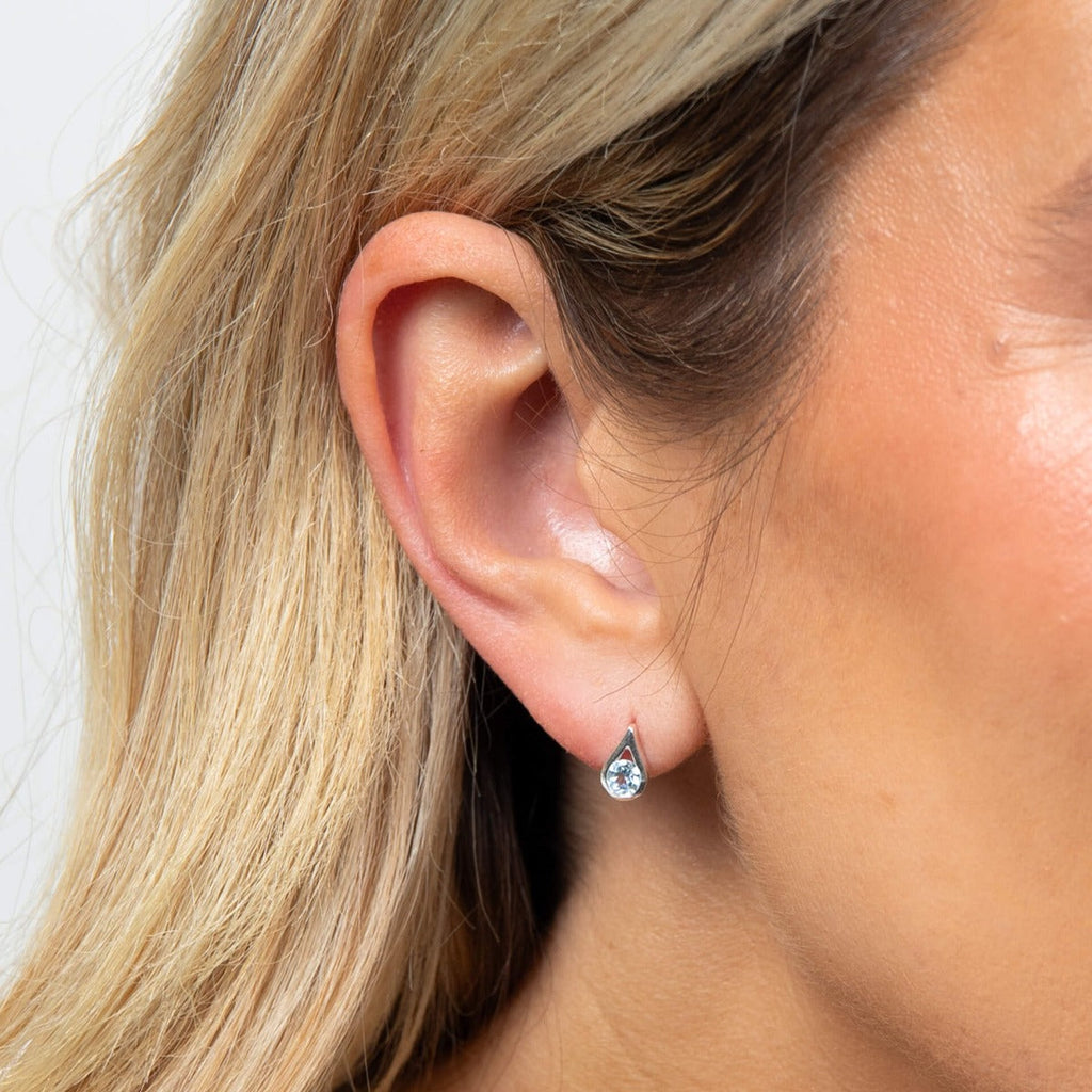 Gecko Jewellery Sterling Silver Teardrop Stud Earrings with Stone