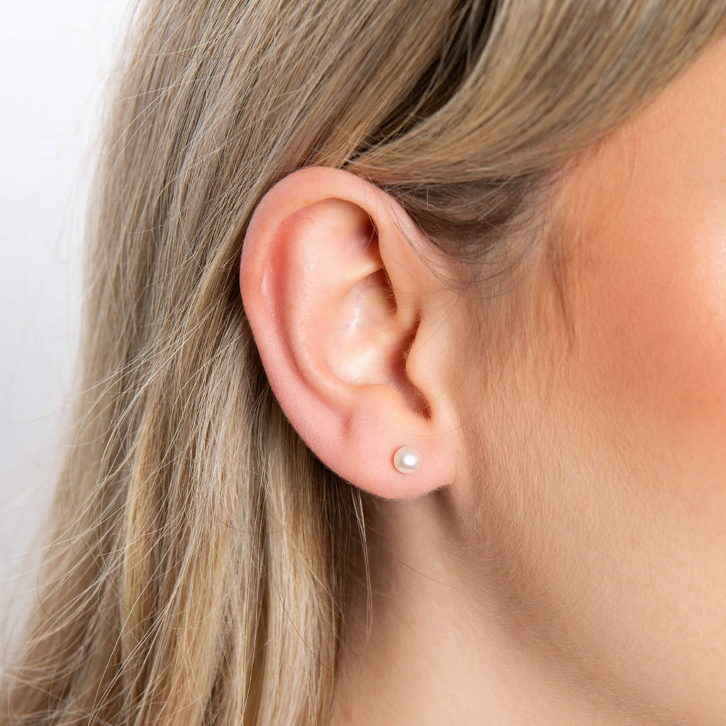 Gecko Jewellery Sterling Silver Freshwater Pearl Stud Earrings