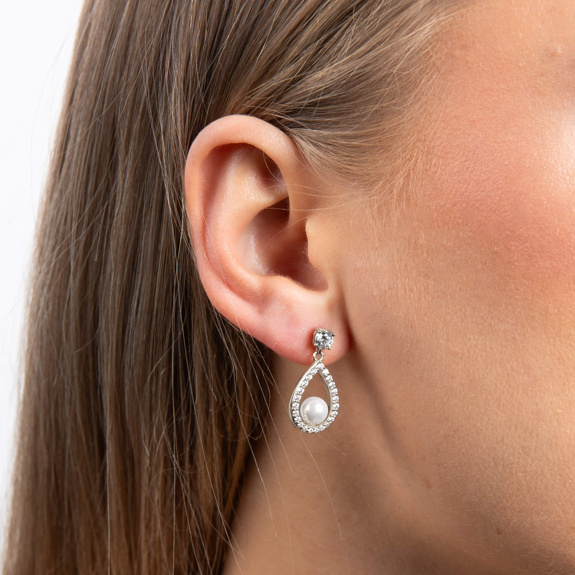 Diamonfire Shell Pearl Teardrop Earrings in Sterling Silver | Gecko