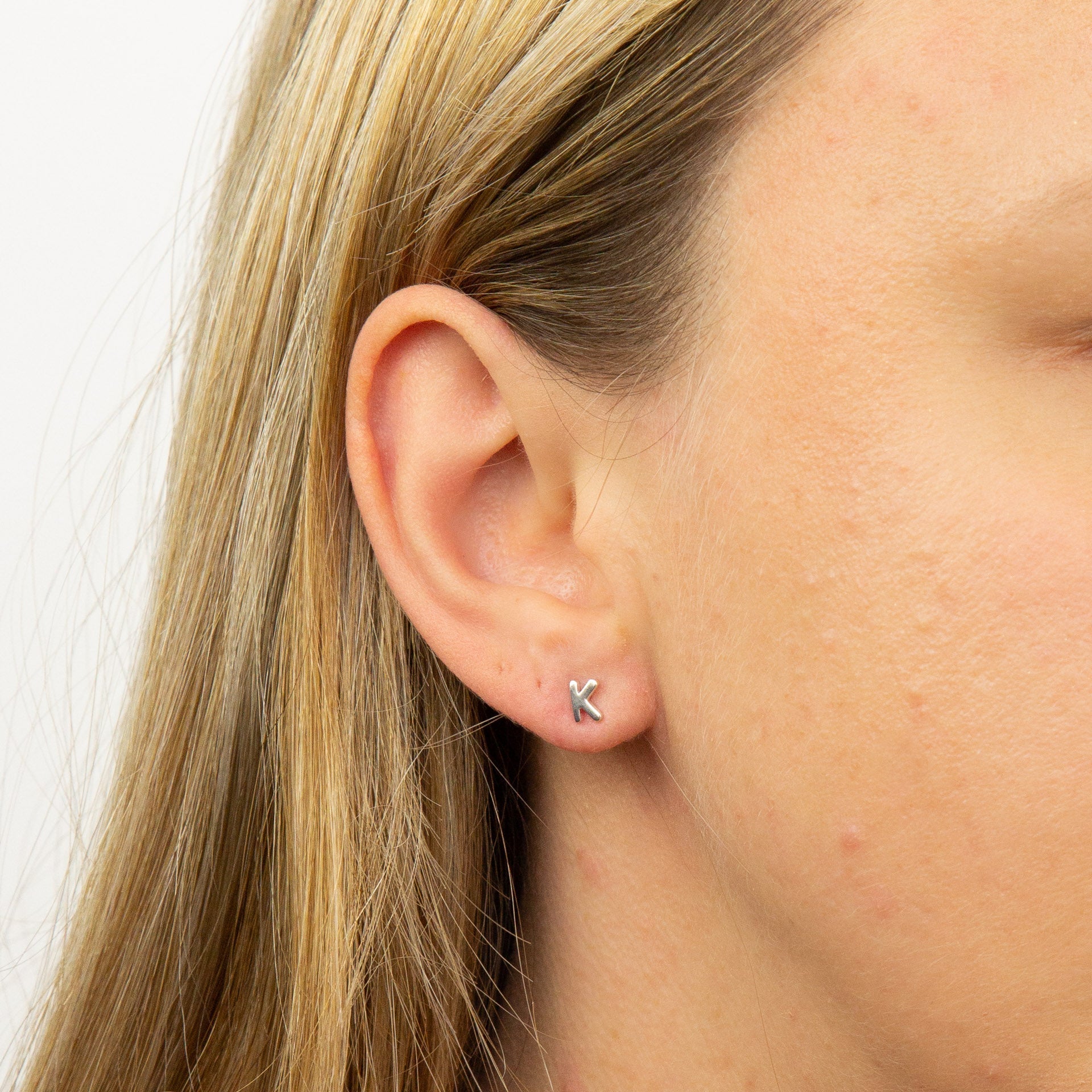 Gecko Jewellery Sterling Silver Initial Stud Earrings – Personalised