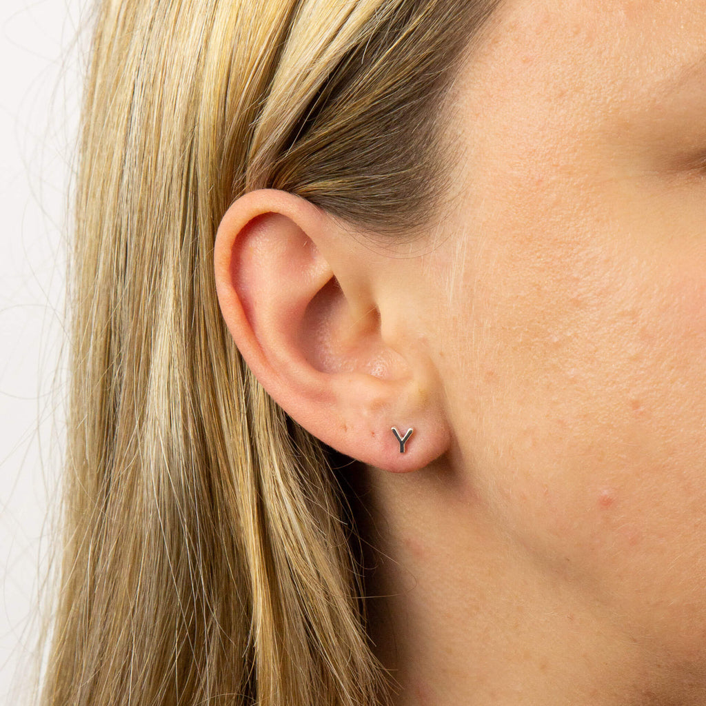 Gecko Jewellery Sterling Silver Initial Stud Earrings – Personalised