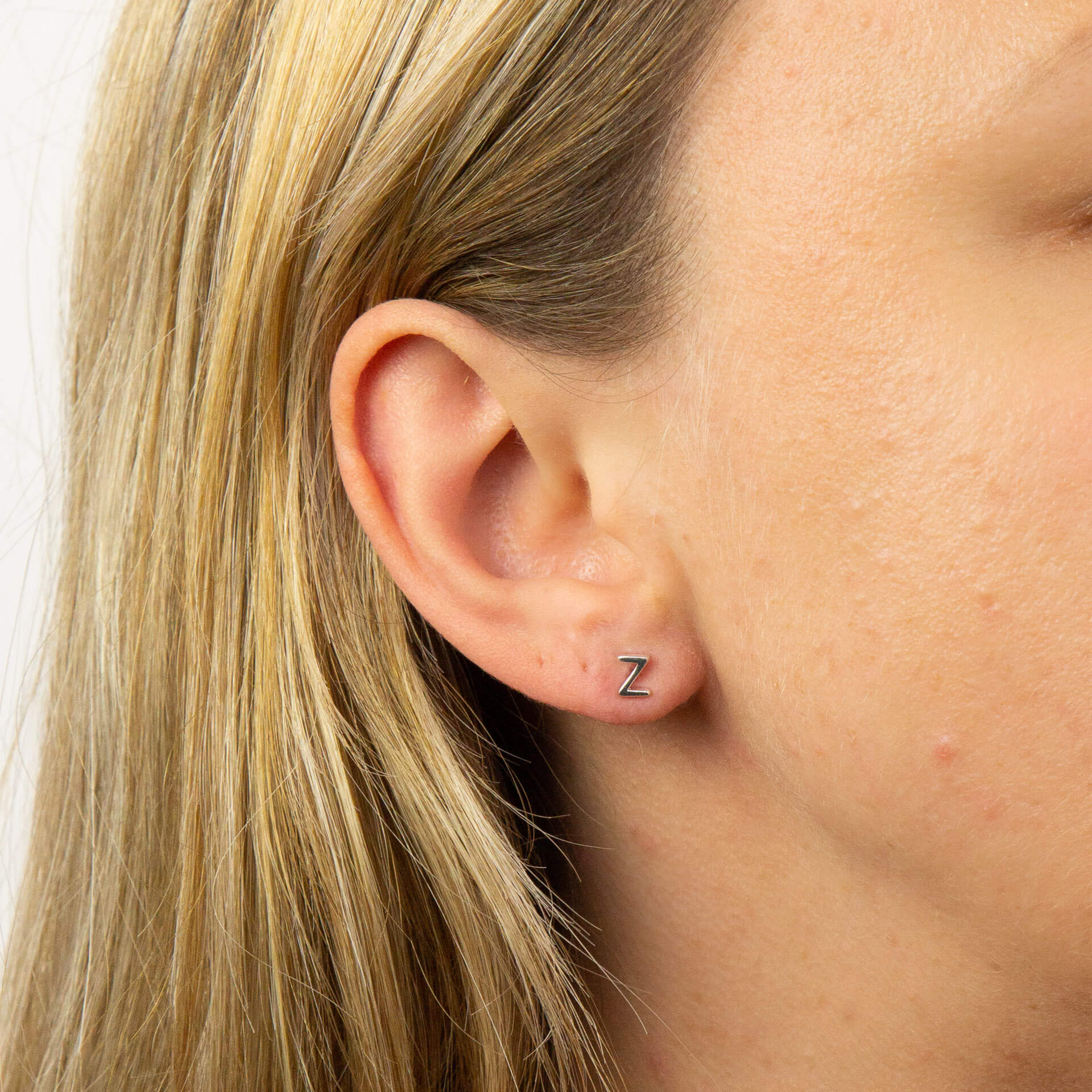 Gecko Jewellery Sterling Silver Initial Stud Earrings – Personalised