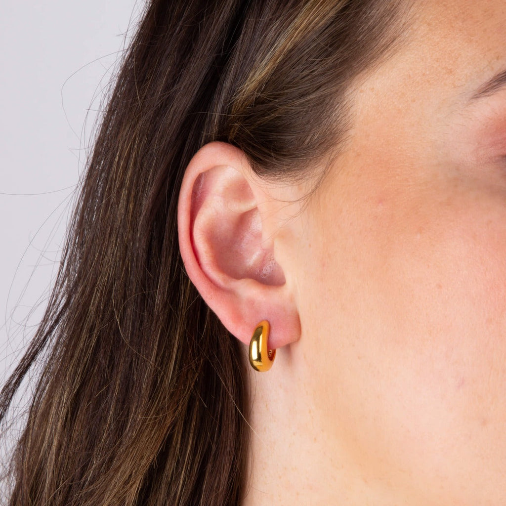 Gecko Jewellery Recycled Sterling Silver Rounded Huggie Hoop Earrings