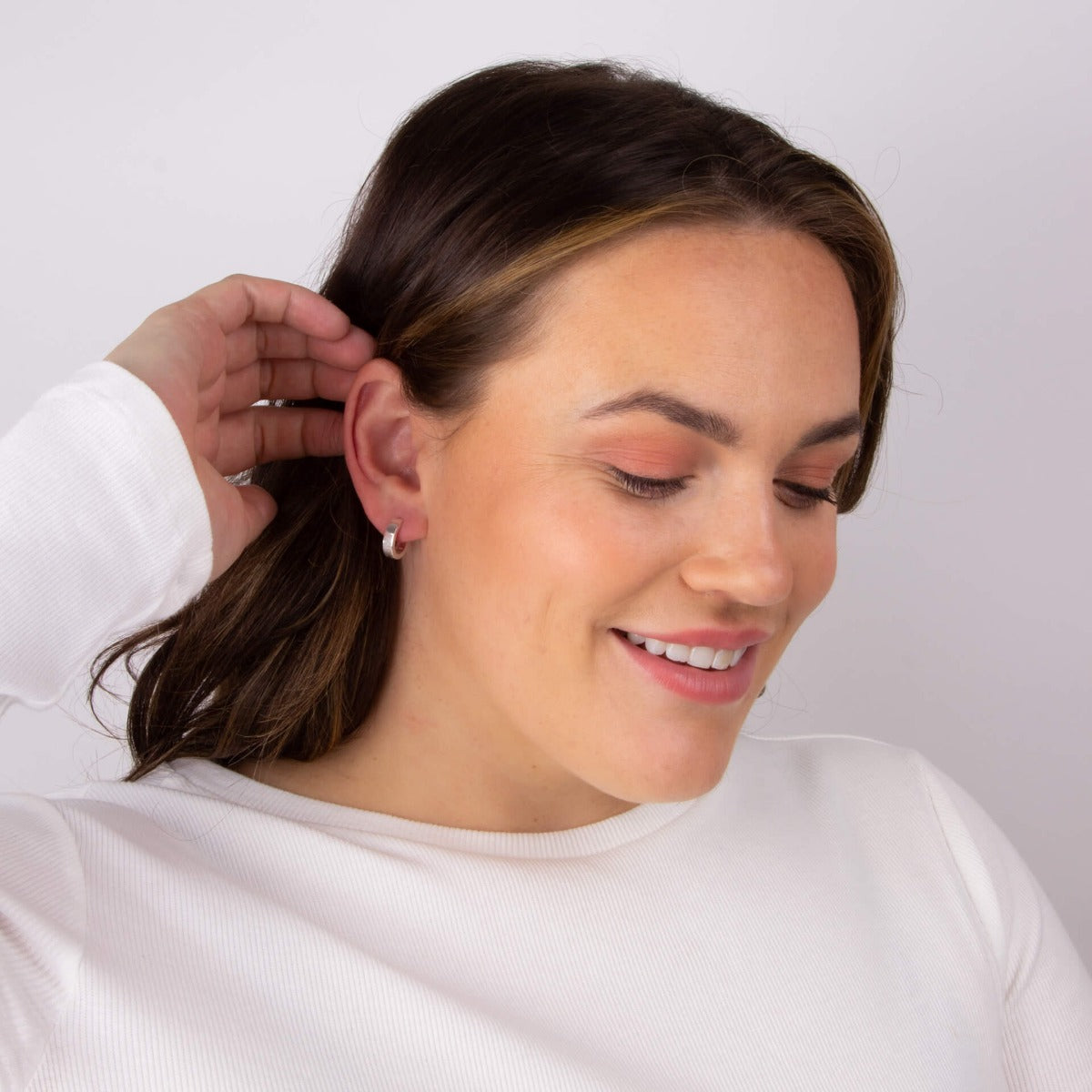 Gecko Jewellery Flat Profile Huggie Hoop Earrings in Sterling Silver