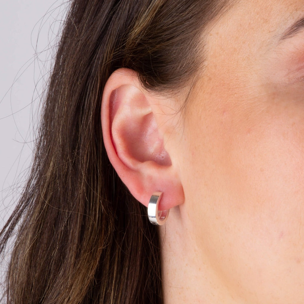 Gecko Jewellery Flat Profile Huggie Hoop Earrings in Sterling Silver