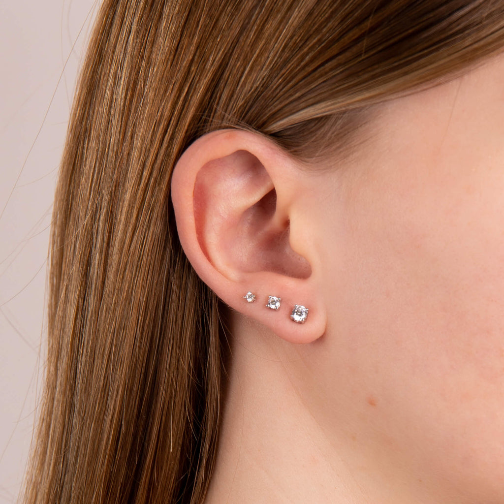 Gecko Jewellery Sterling Silver Four Claw Zirconia Solitaire Stud Earrings
