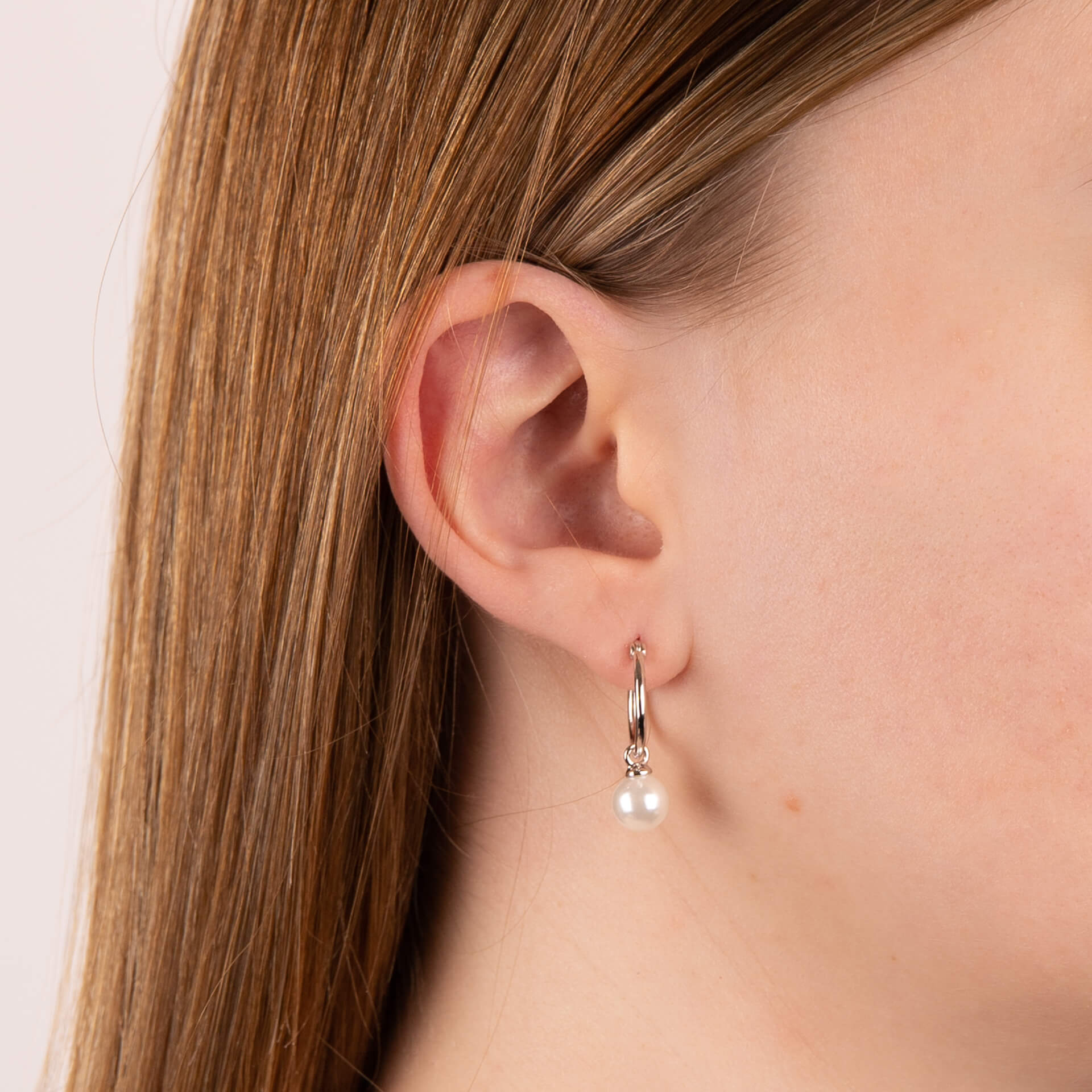 Gecko Jewellery Shell Pearl Hoop Earrings in Triple Plated Sterling Silver