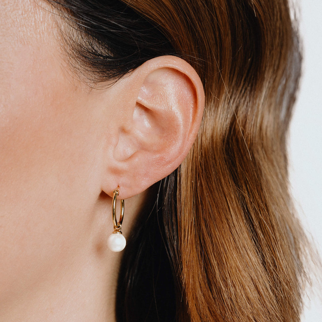 Gecko Jewellery Shell Pearl Hoop Earrings in Triple Plated Sterling Silver