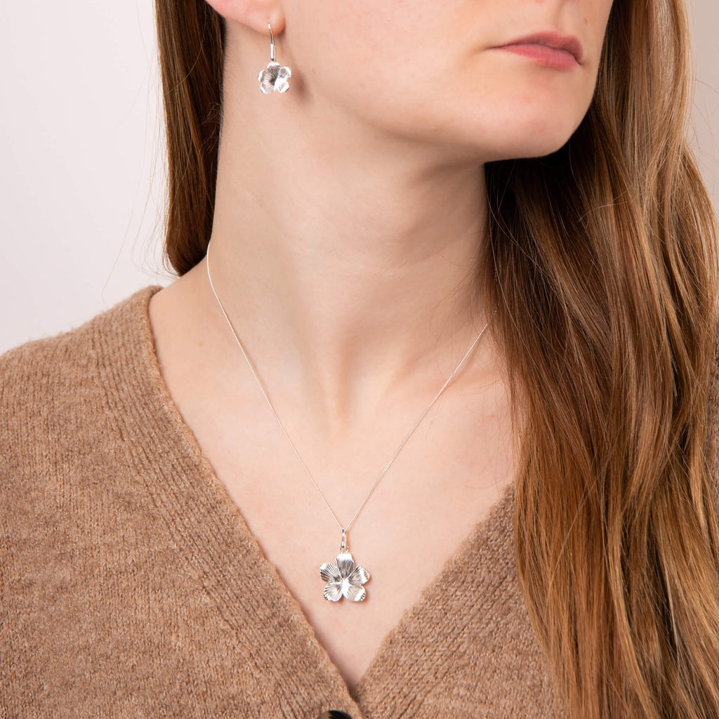 Gecko Jewellery 3D Floral Pendant – Recycled Sterling Silver Necklace