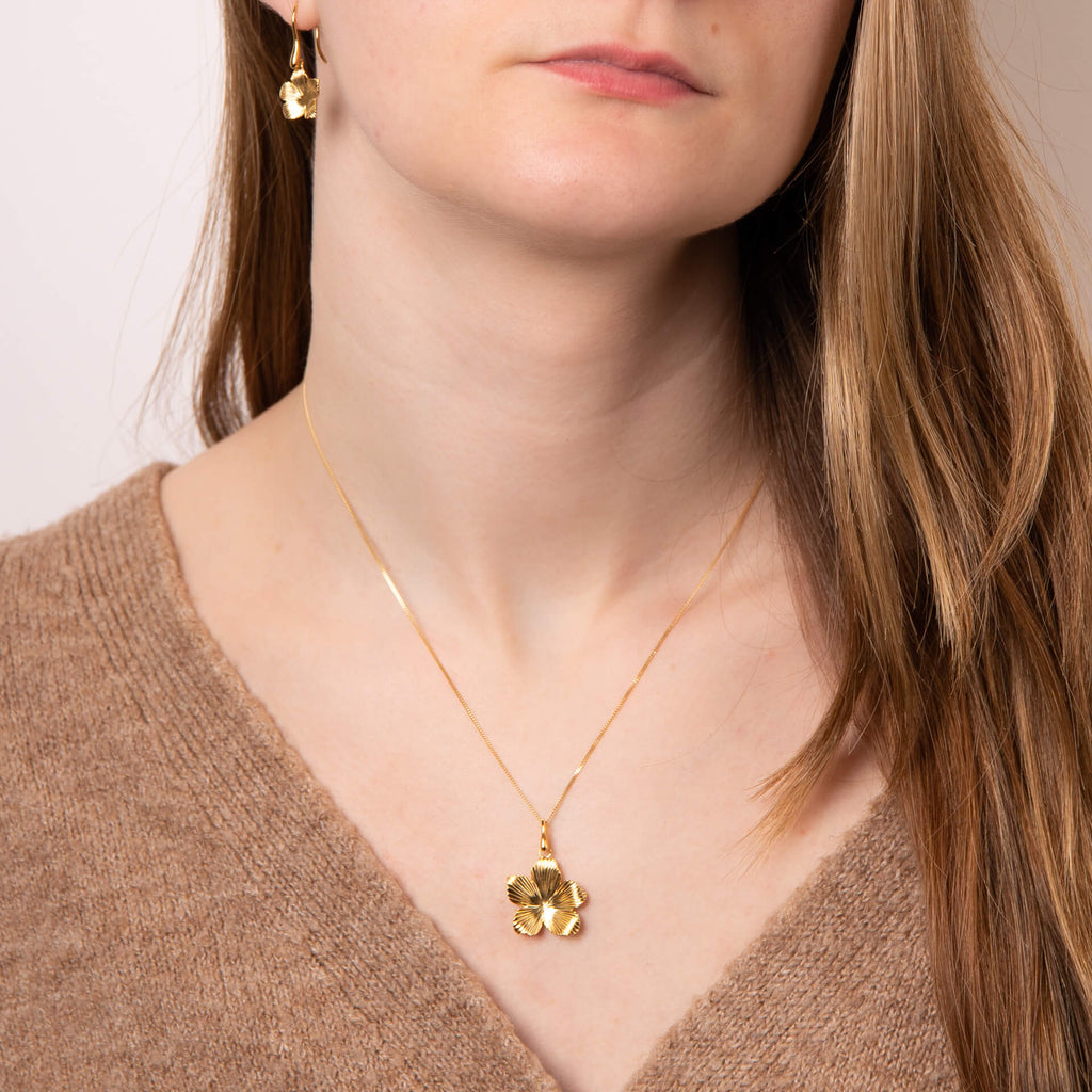 Gecko Jewellery 3D Floral Pendant – Recycled Sterling Silver Necklace