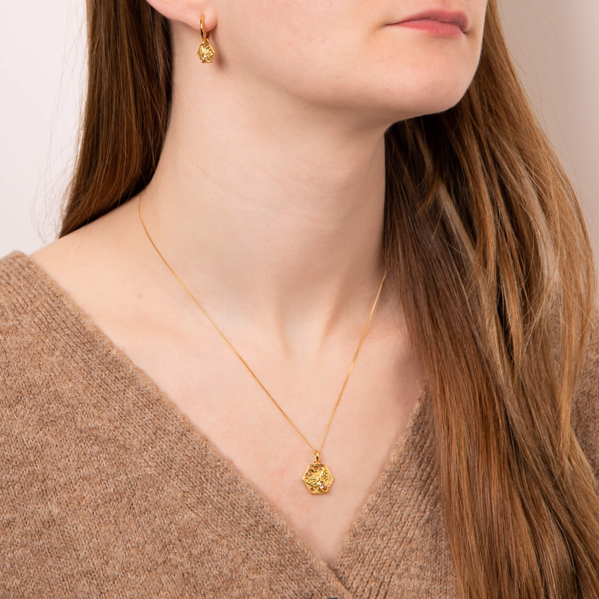 Gecko Jewellery Bee Hexagon Hoop Earrings – Gold Plated Silver Topaz