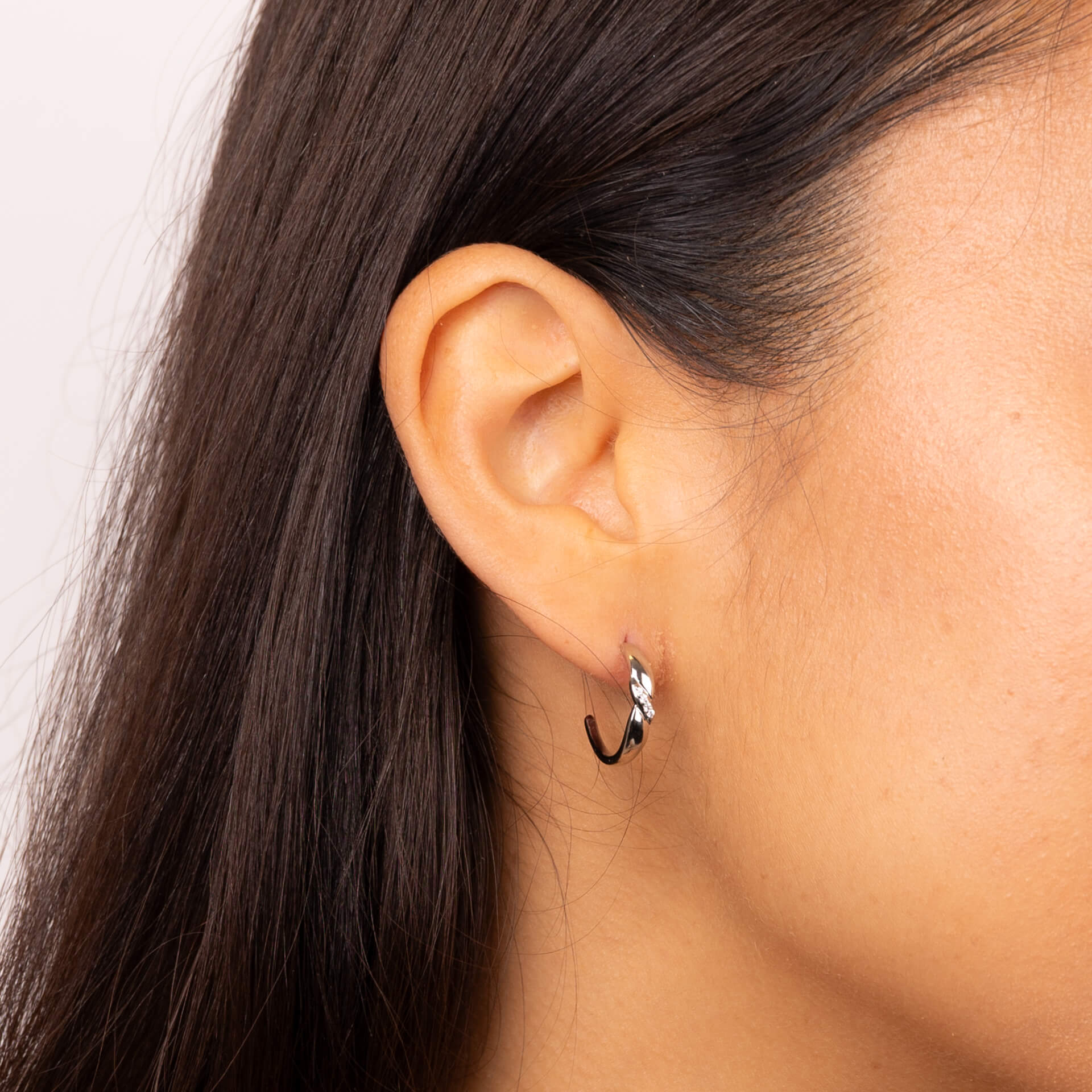 Gecko Jewellery Recycled Sterling Silver Twist Cubic Zirconia Hoop Earrings
