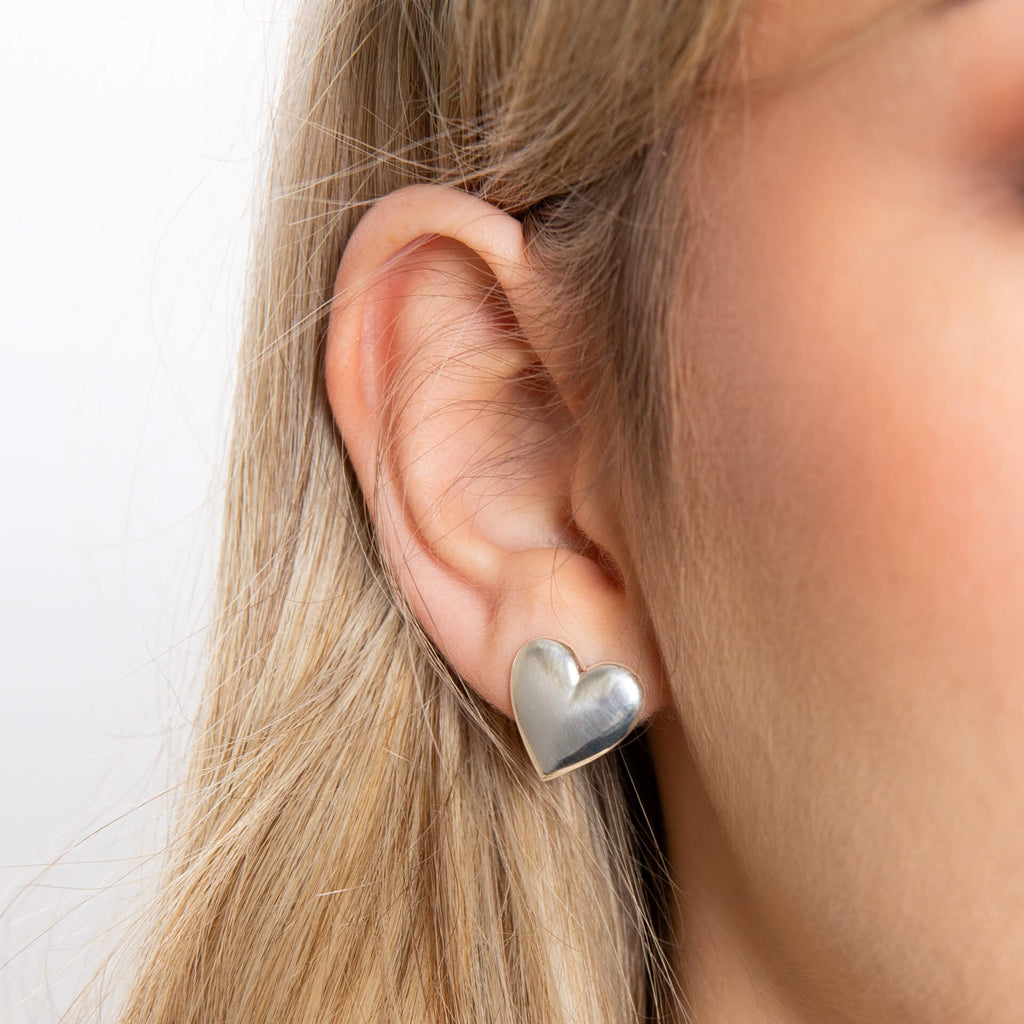 Gecko Jewellery Polished Heart Stud Earrings | Recycled Sterling Silver