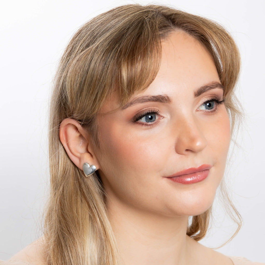 Gecko Jewellery Polished Heart Stud Earrings | Recycled Sterling Silver