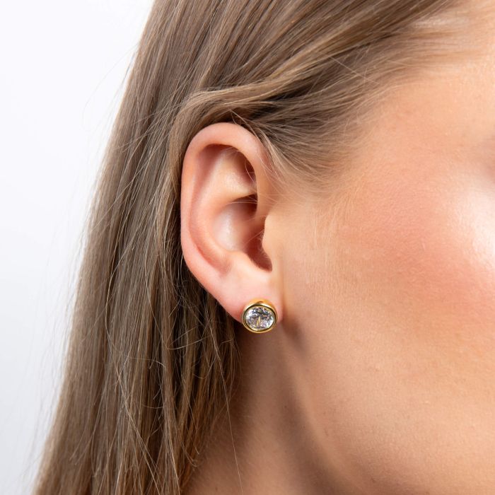 Diamonfire Sterling Silver Bezel Set Zirconia Stud Earrings by Gecko